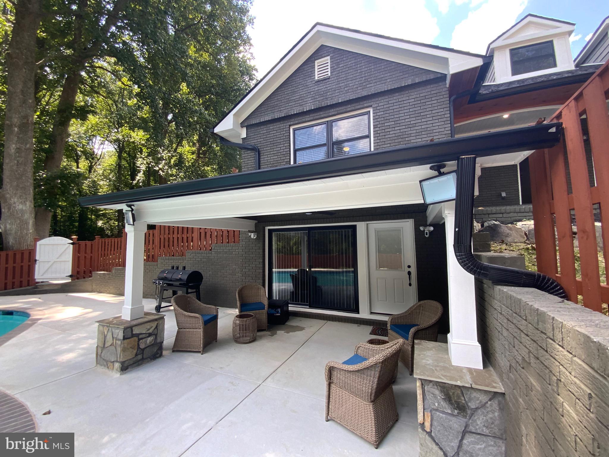 WINDSOR MILL - Residential