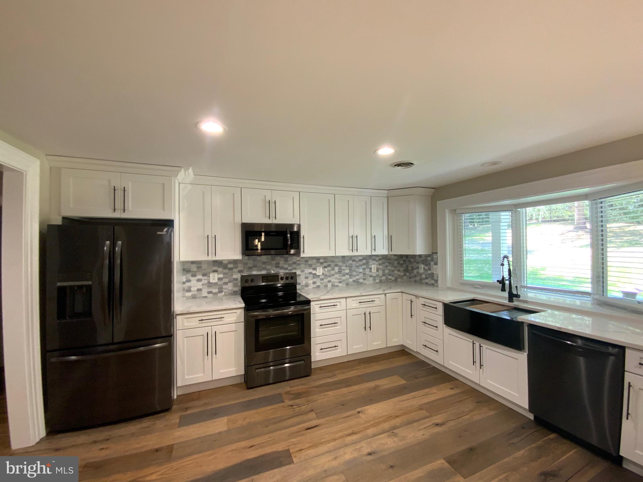 WINDSOR MILL - Residential