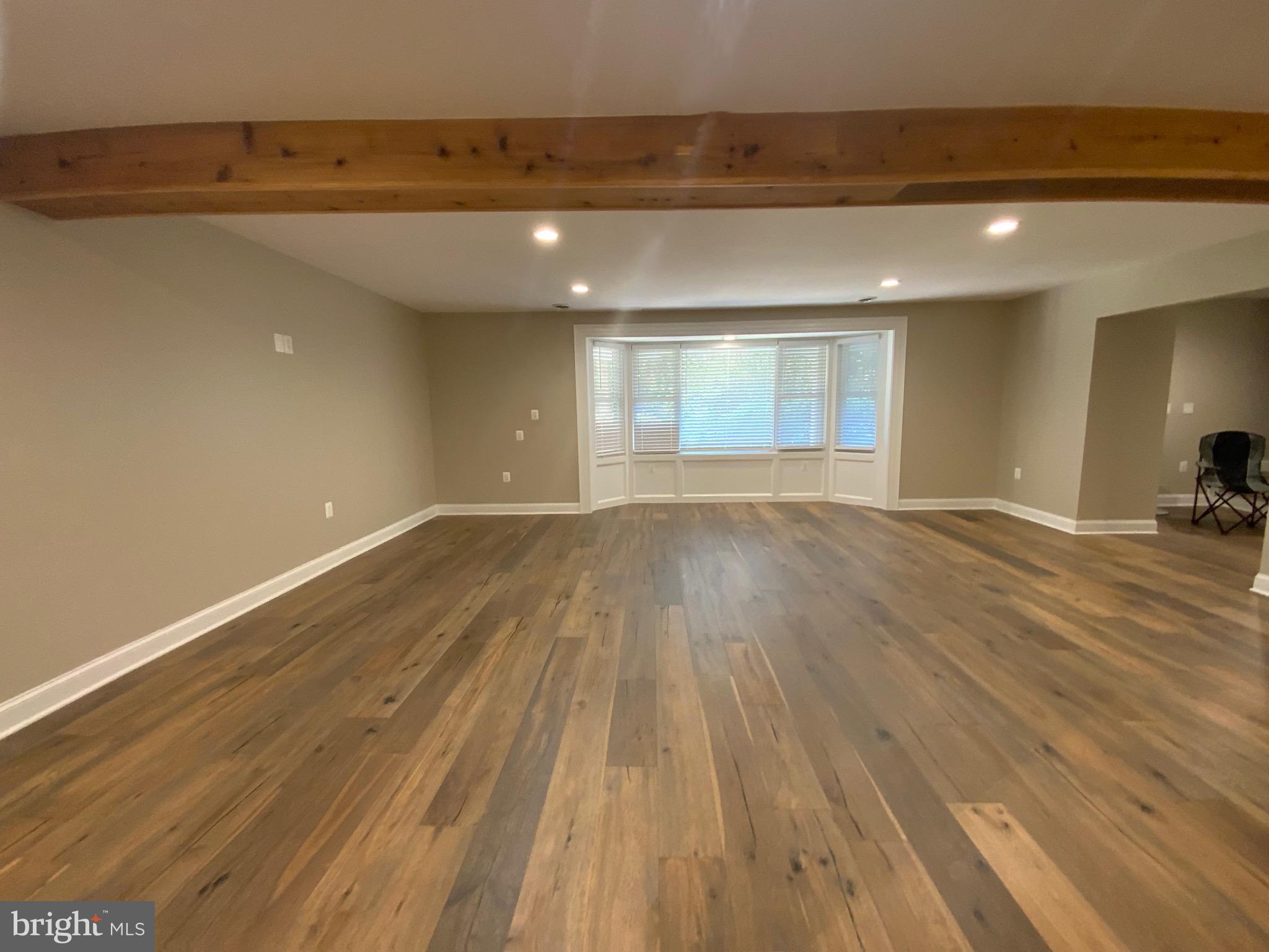 WINDSOR MILL - Residential