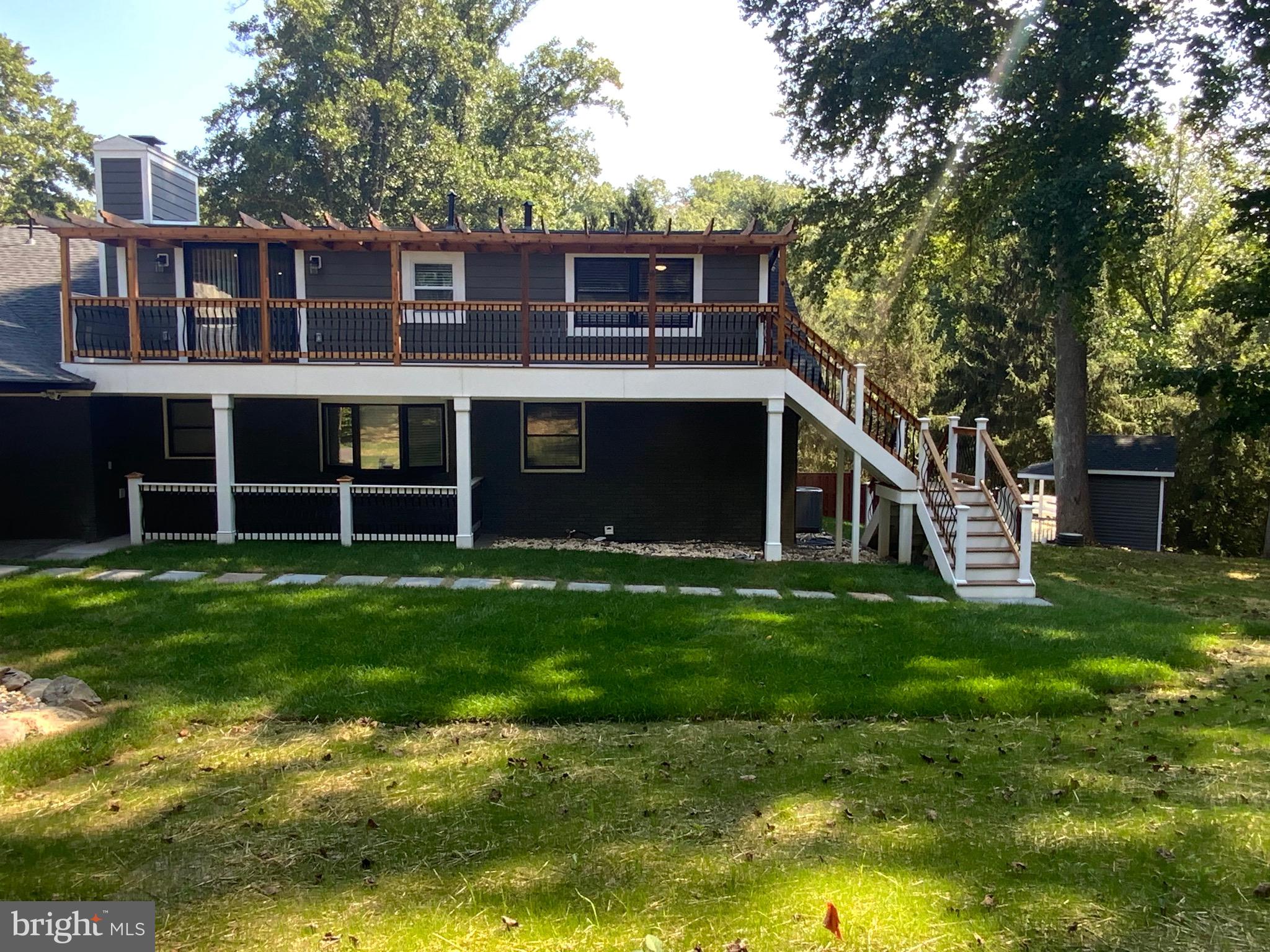 WINDSOR MILL - Residential