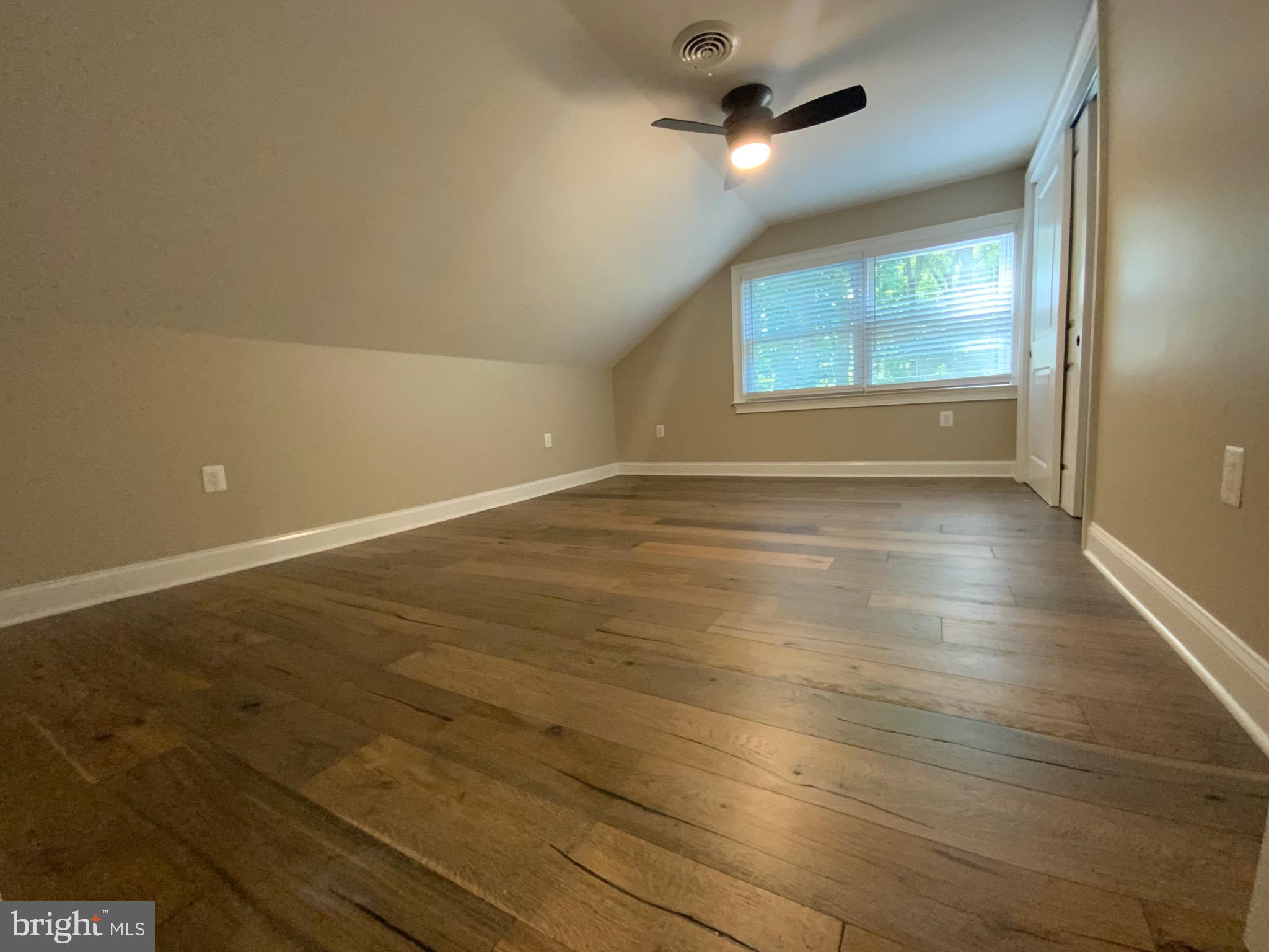 WINDSOR MILL - Residential