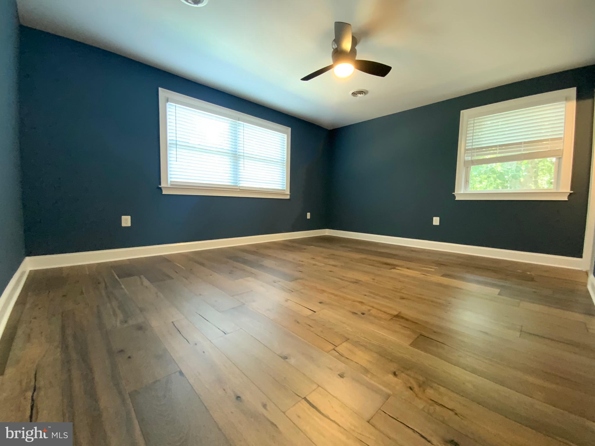 WINDSOR MILL - Residential