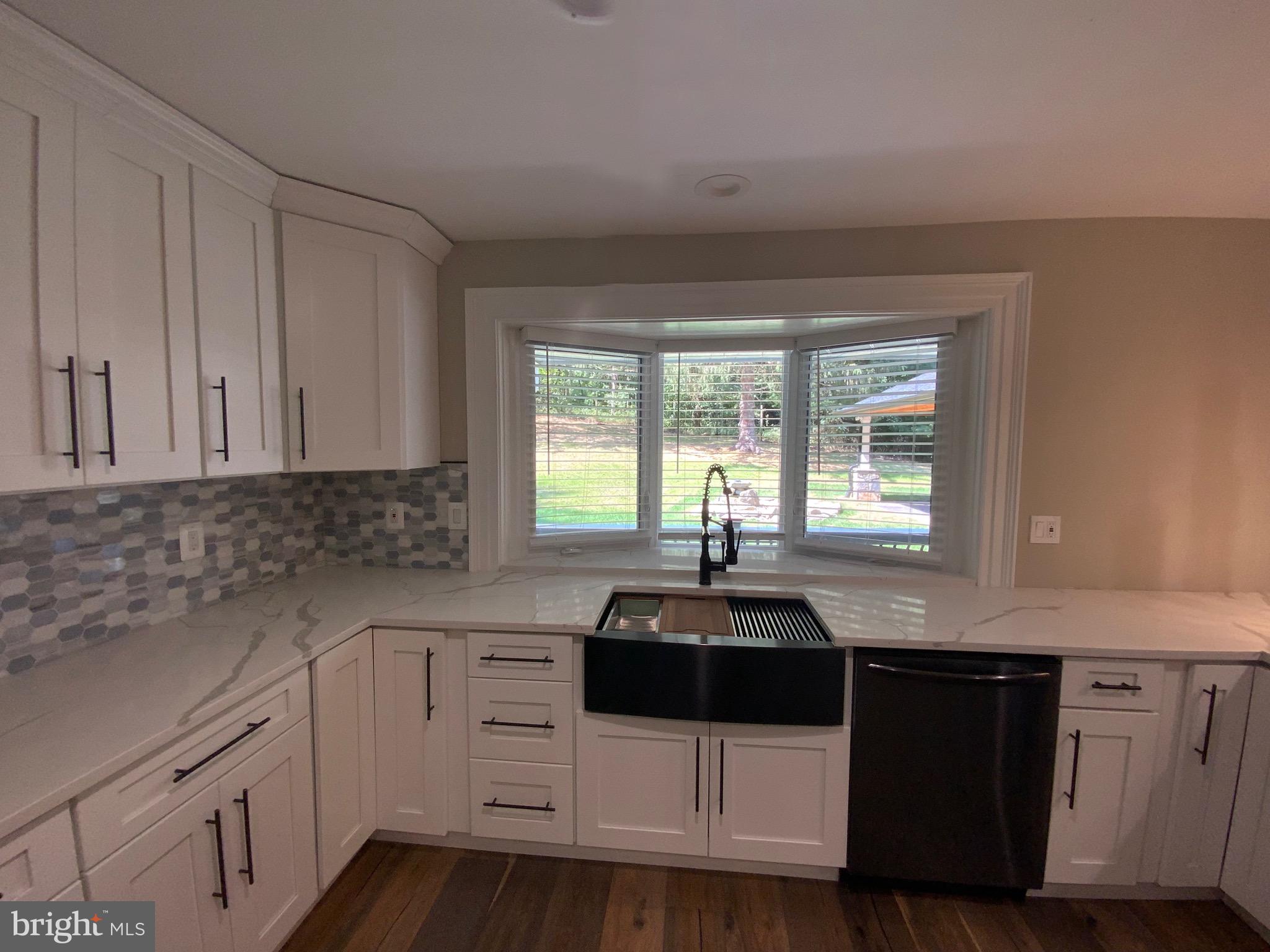 WINDSOR MILL - Residential