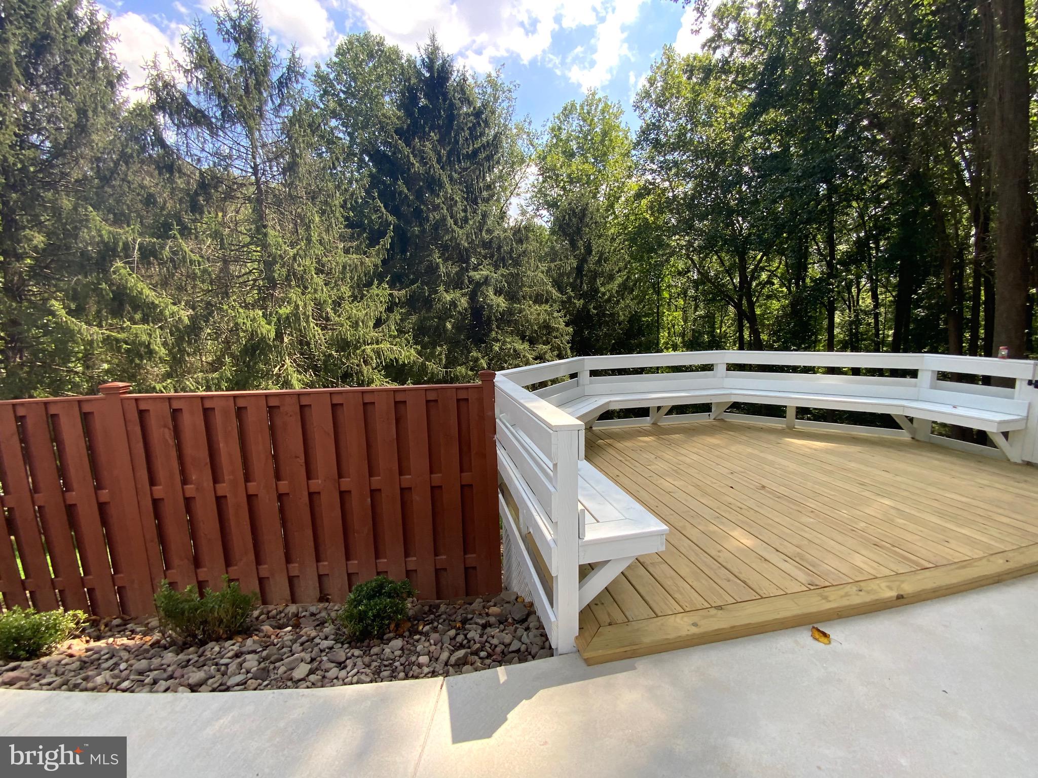 WINDSOR MILL - Residential