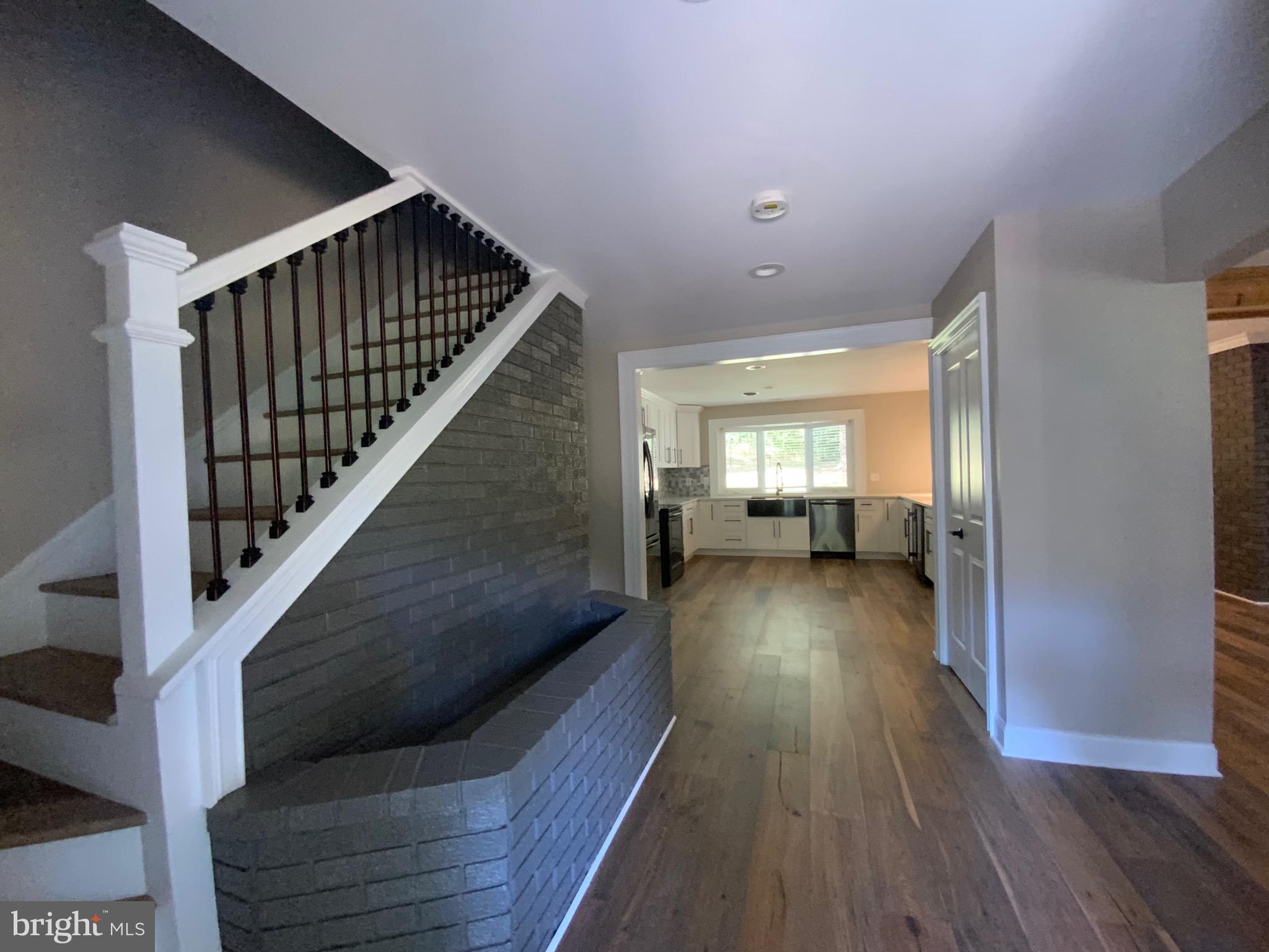 WINDSOR MILL - Residential