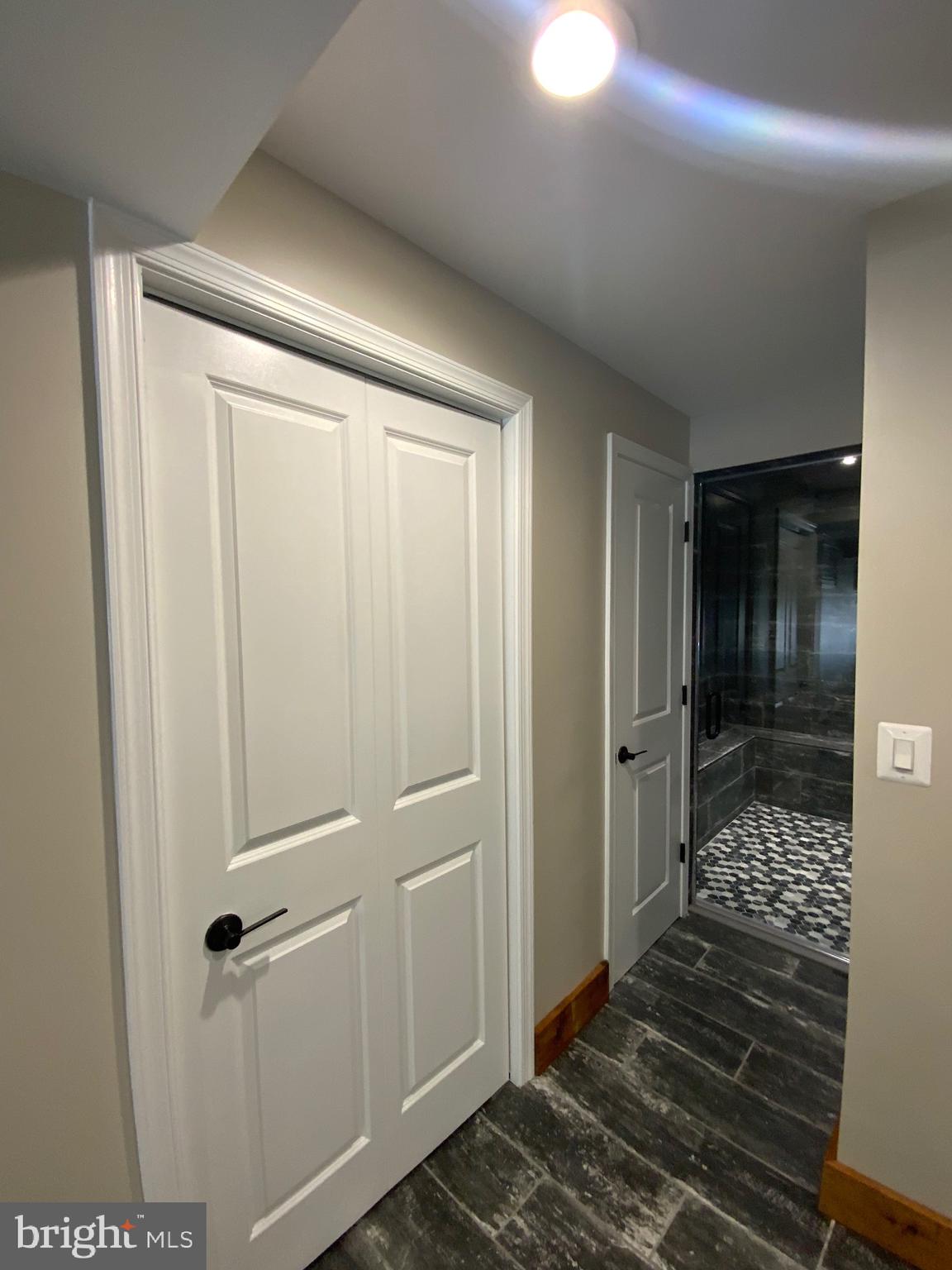 WINDSOR MILL - Residential