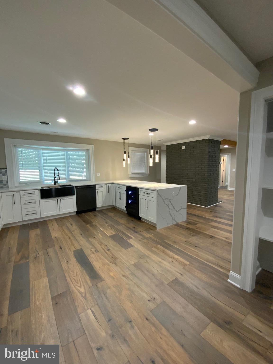 WINDSOR MILL - Residential