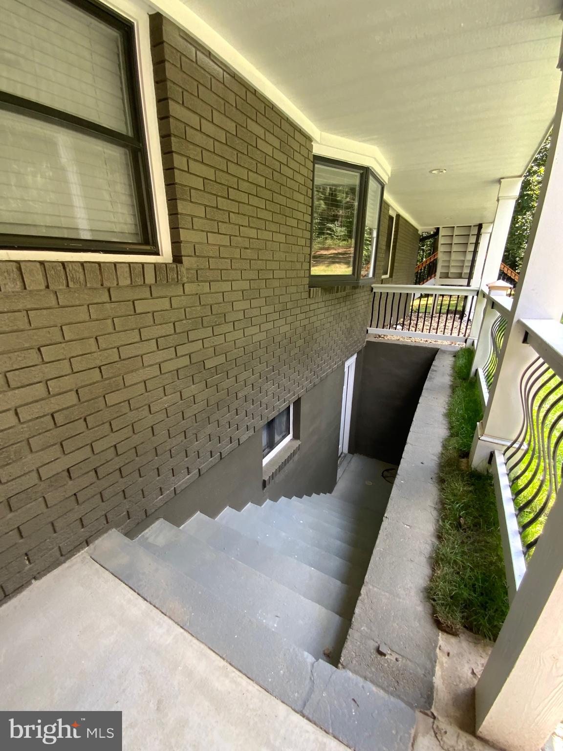 WINDSOR MILL - Residential