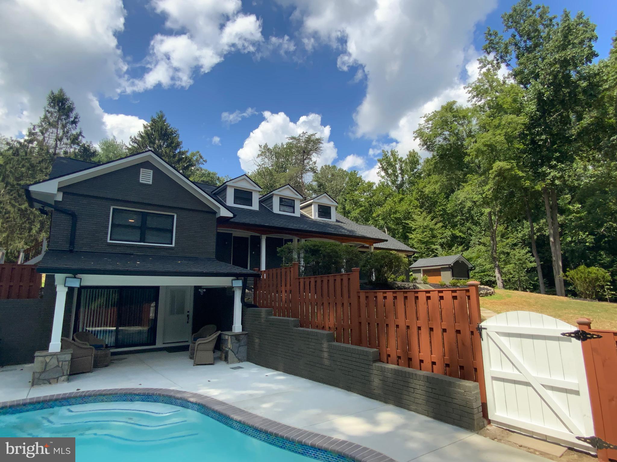 WINDSOR MILL - Residential