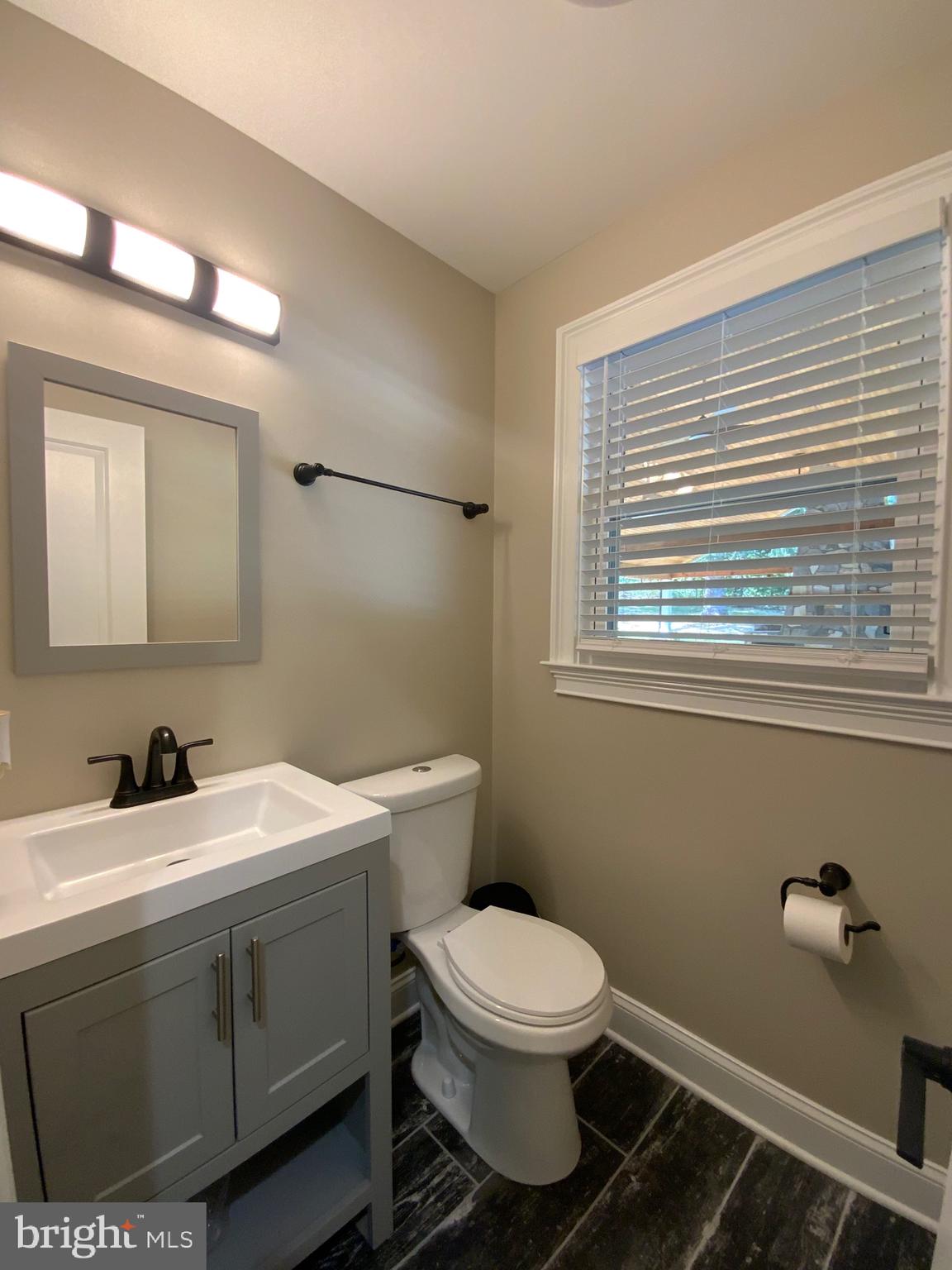 WINDSOR MILL - Residential