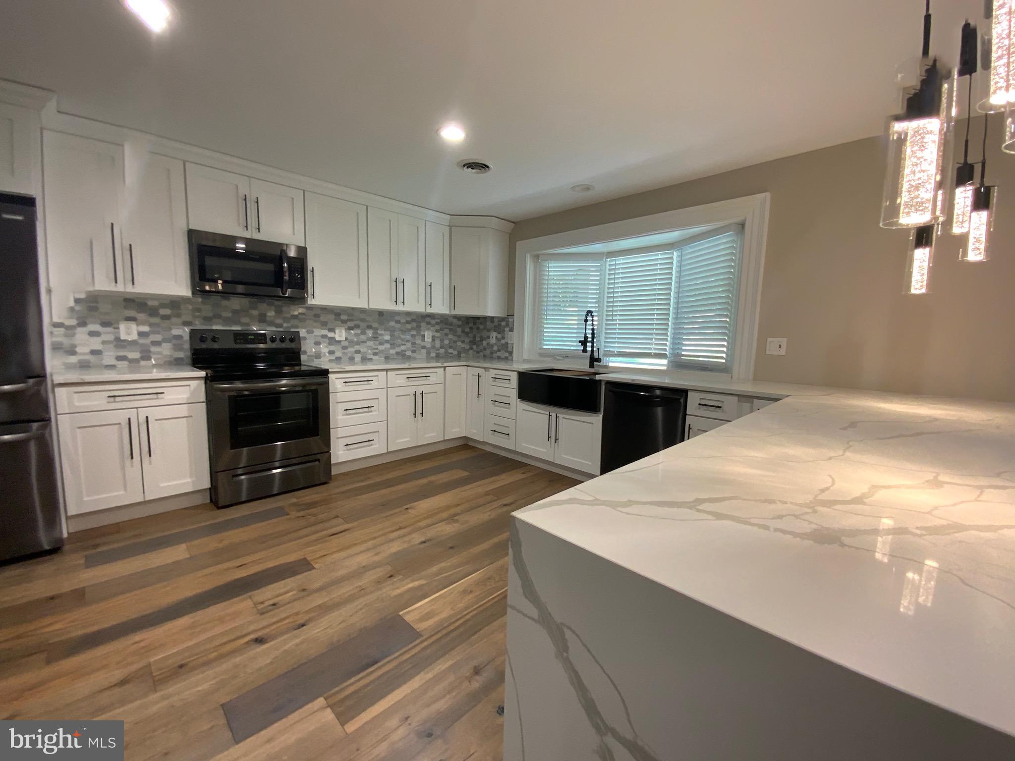 WINDSOR MILL - Residential