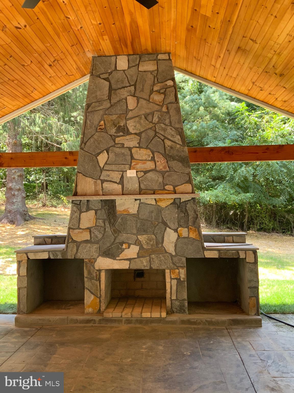 WINDSOR MILL - Residential