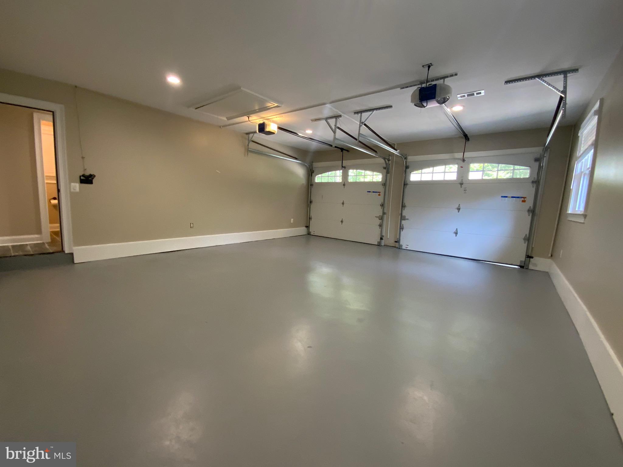 WINDSOR MILL - Residential