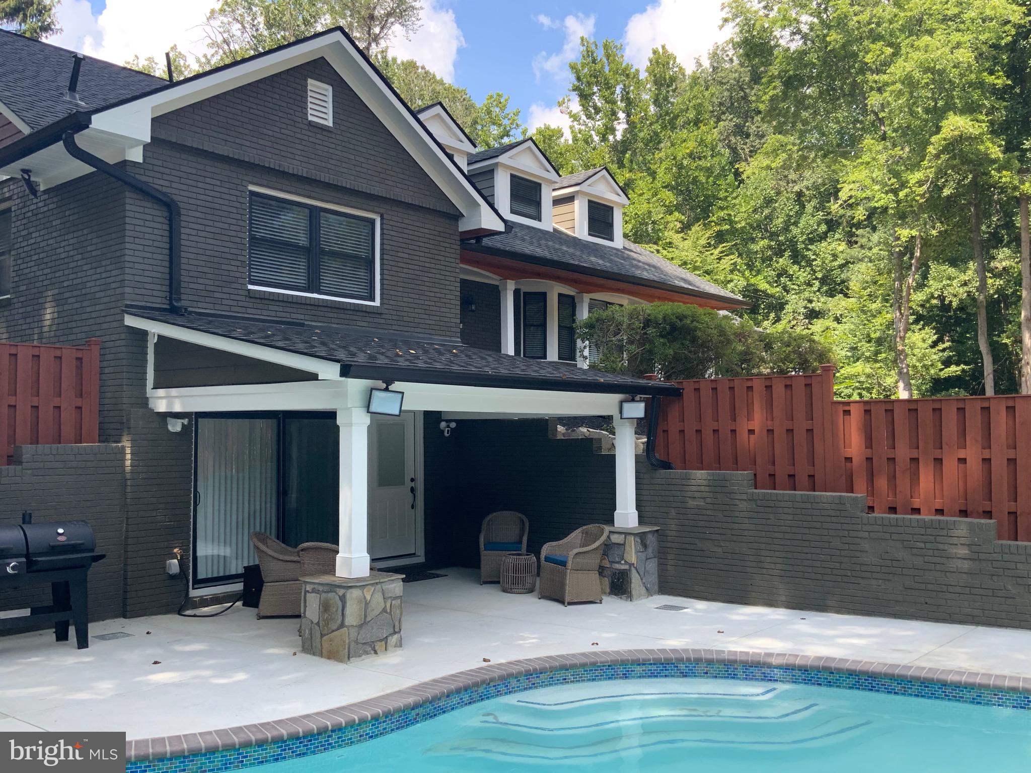 WINDSOR MILL - Residential