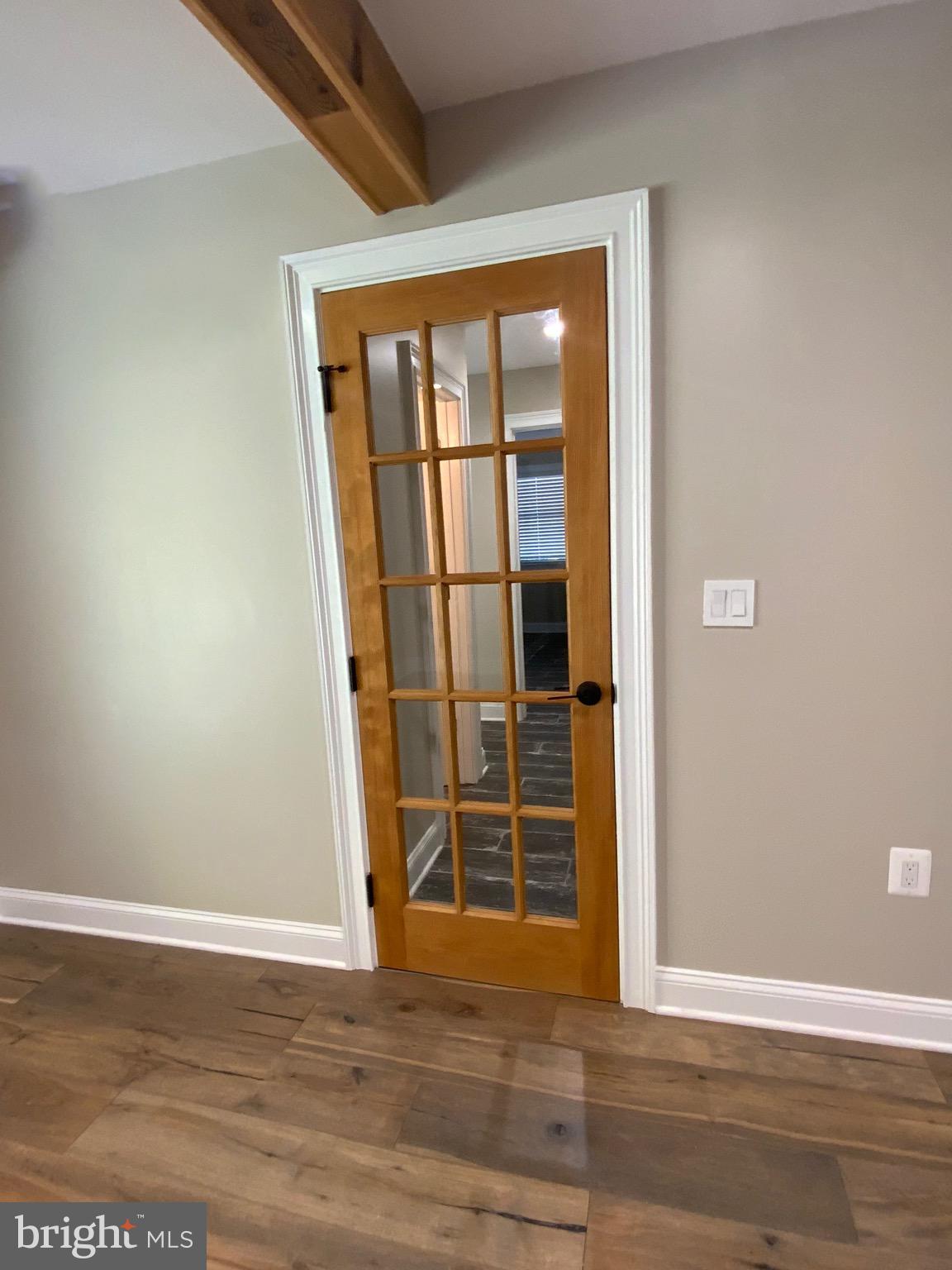 WINDSOR MILL - Residential