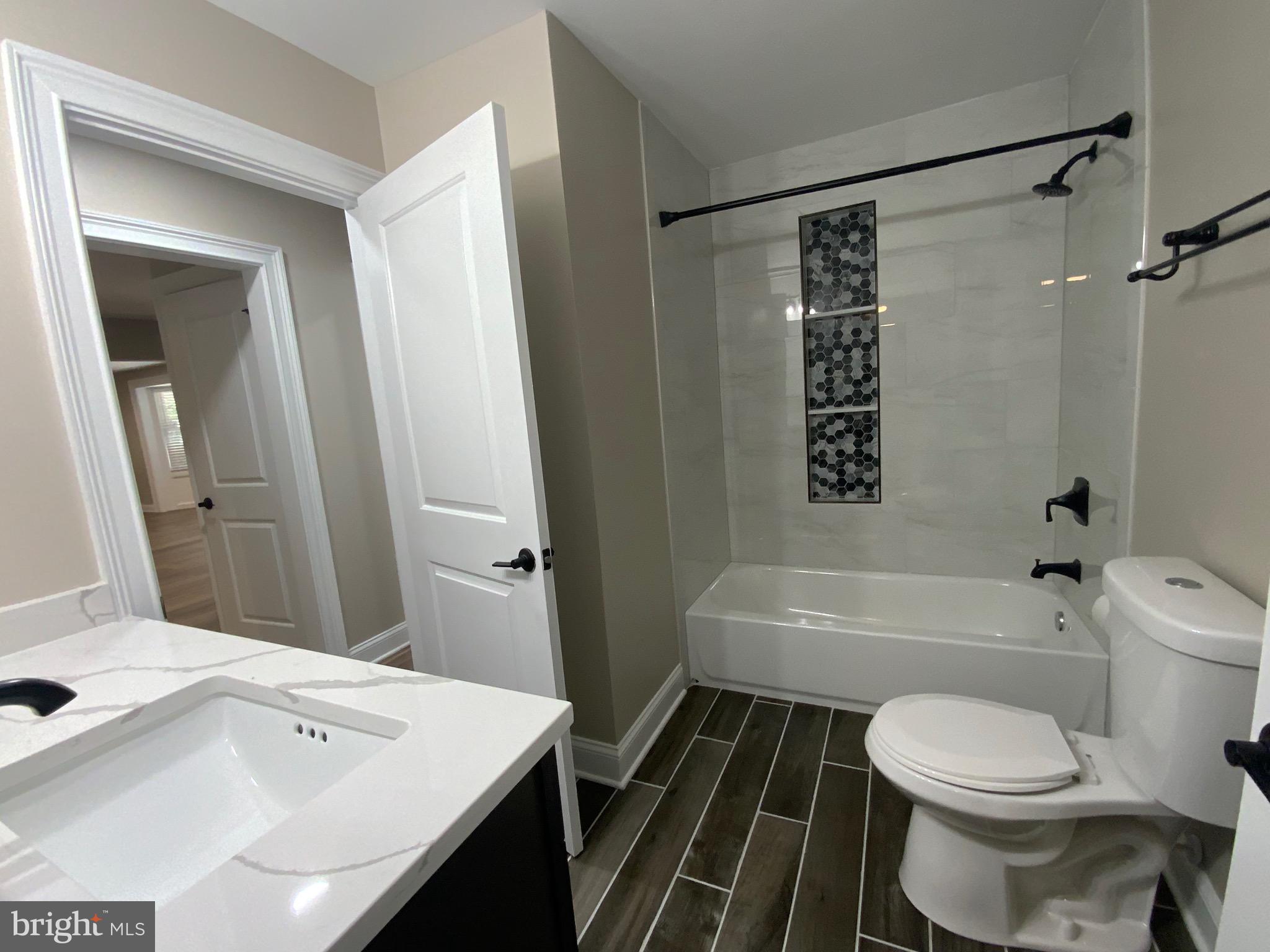 WINDSOR MILL - Residential