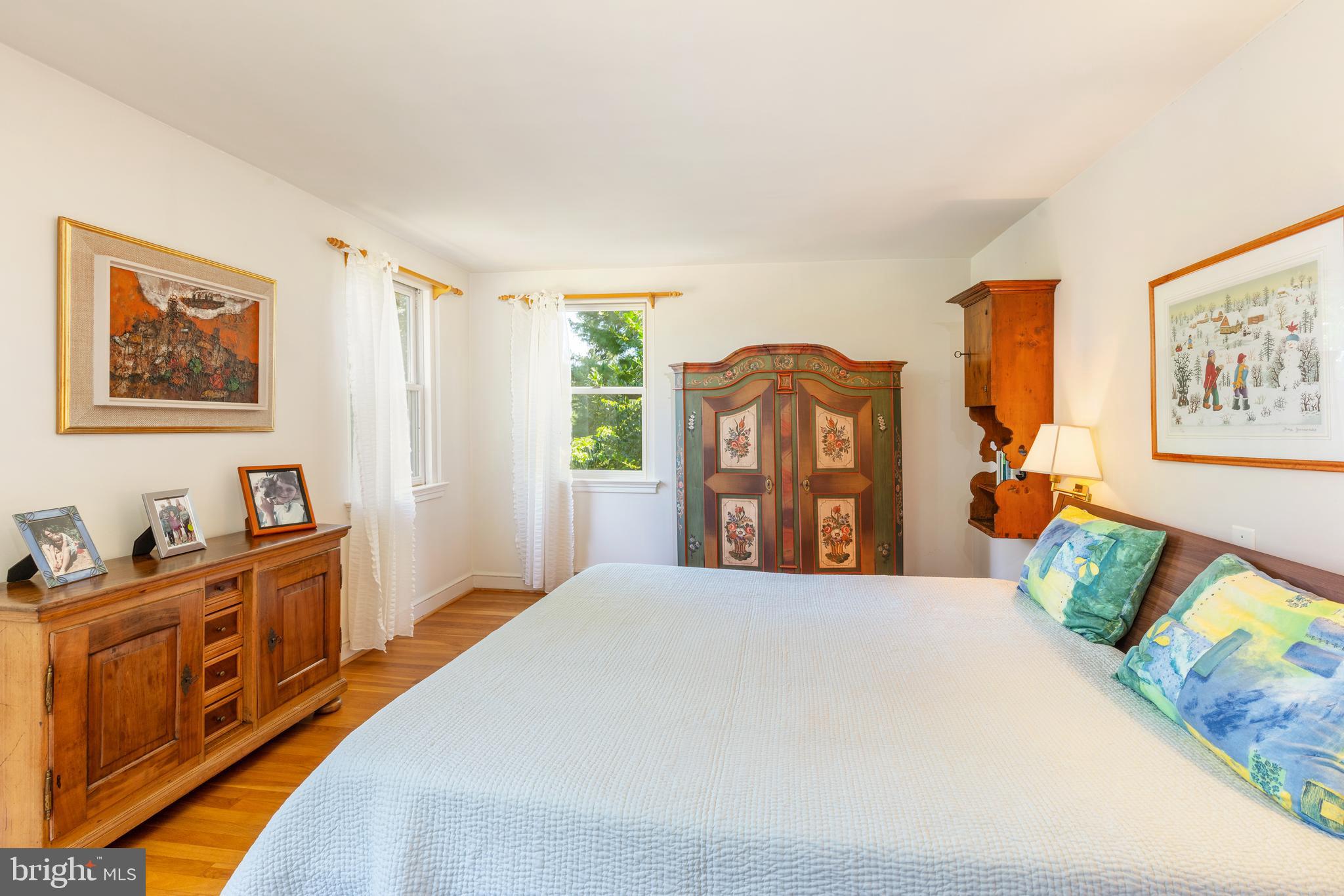 CHESTNUT HILL - Residential