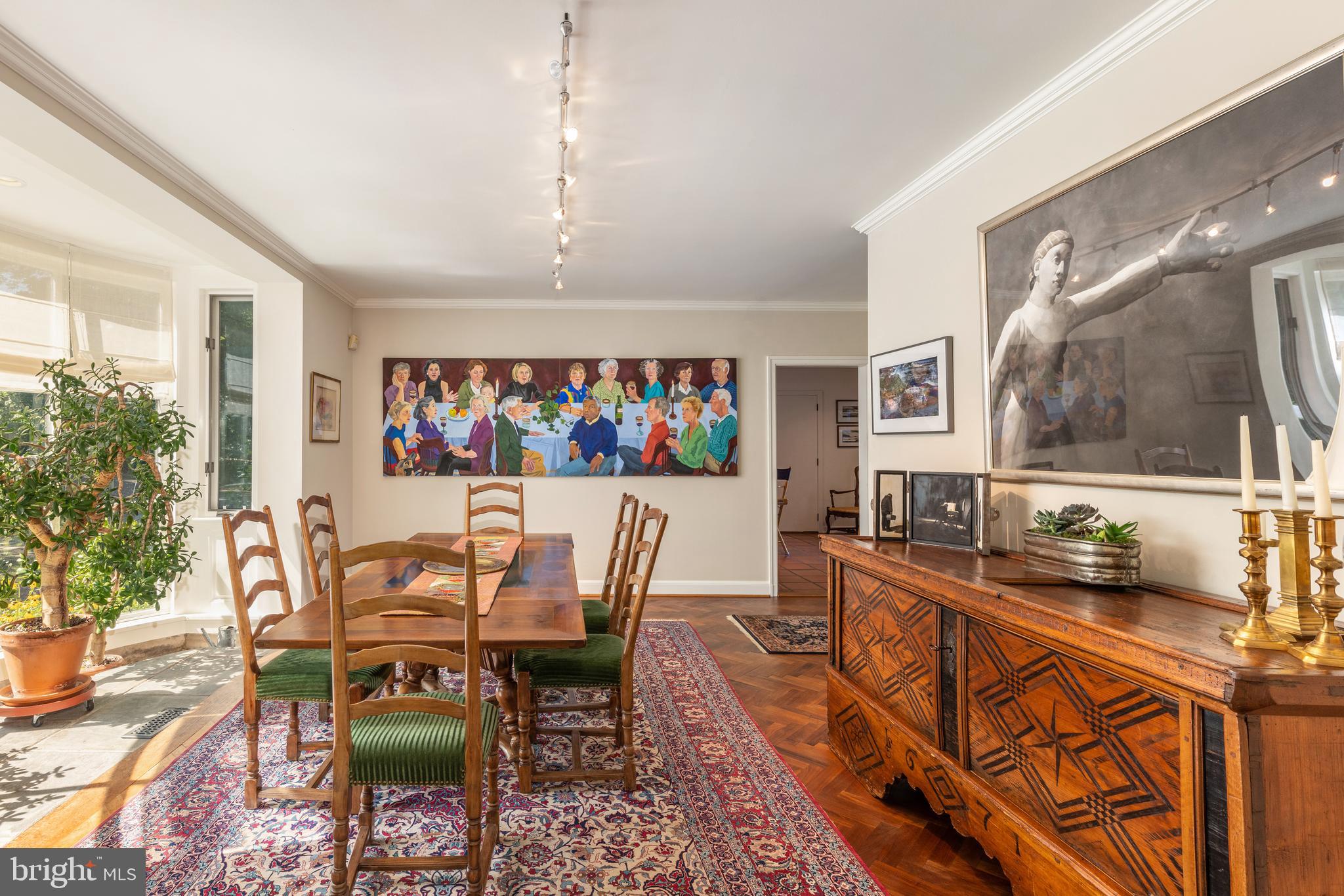 CHESTNUT HILL - Residential