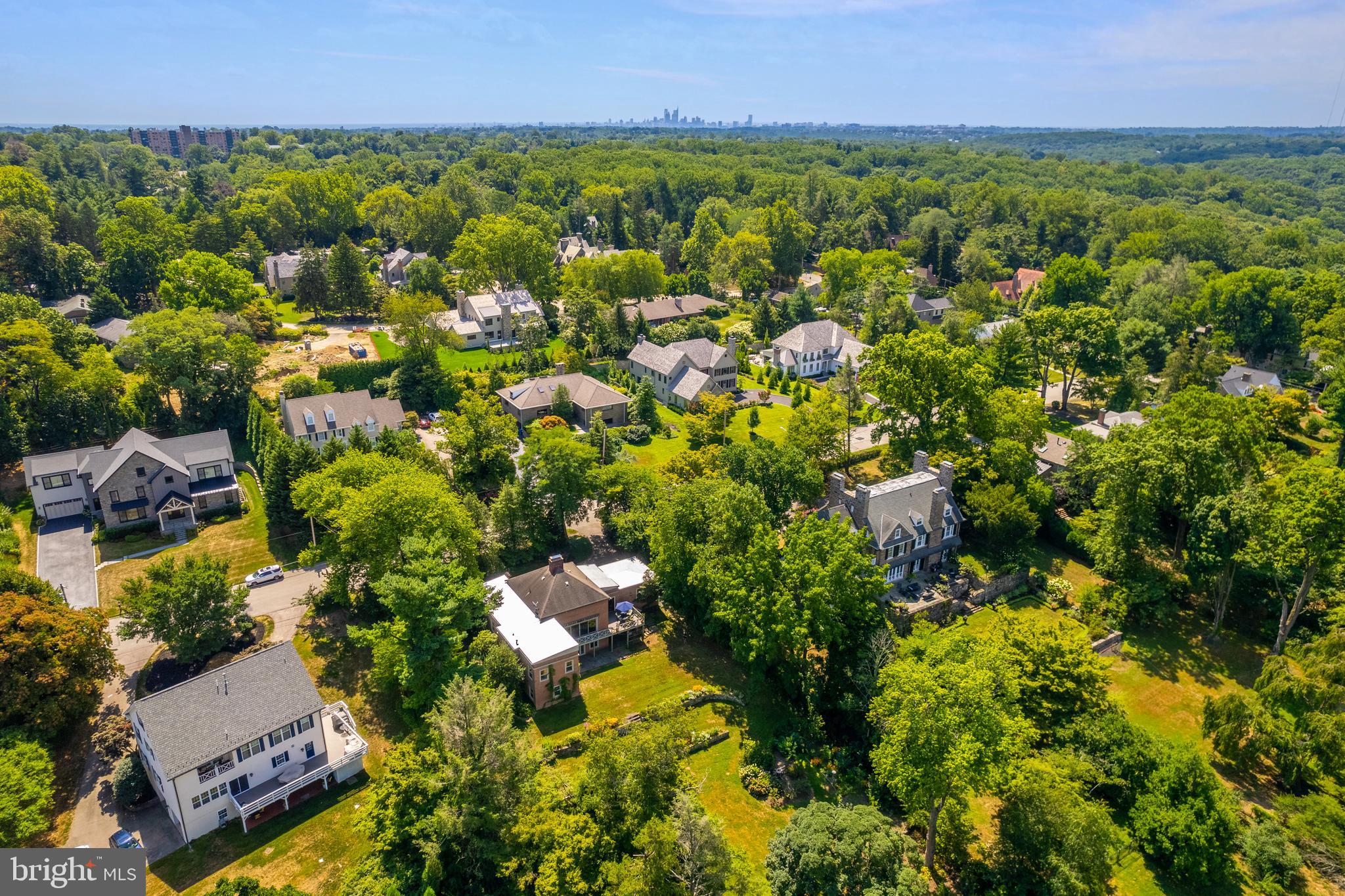 CHESTNUT HILL - Residential