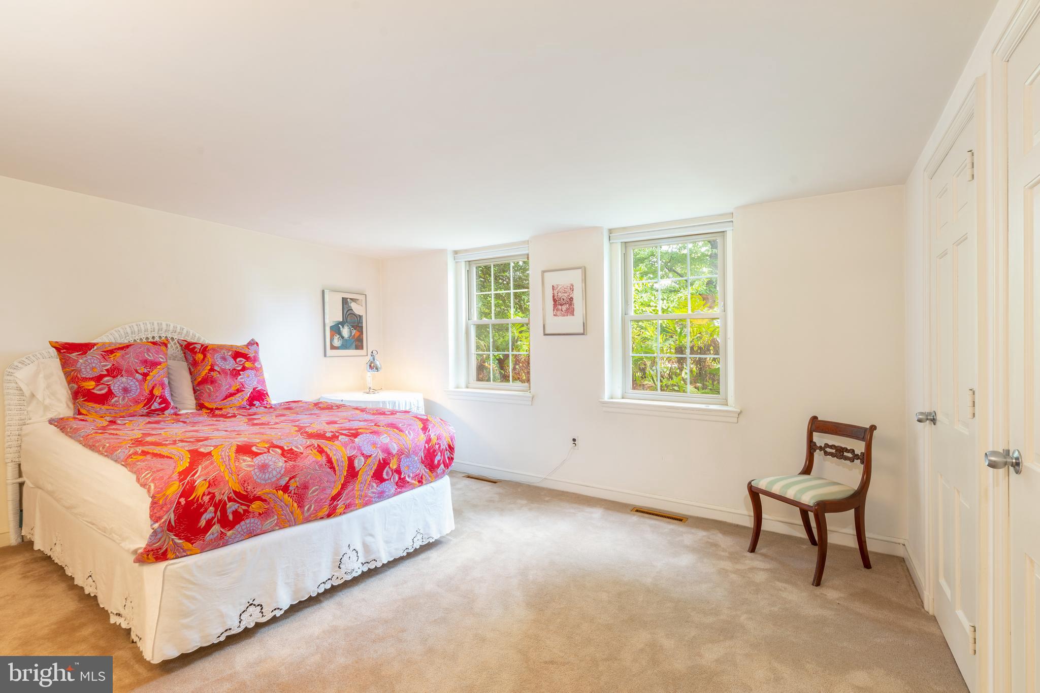 CHESTNUT HILL - Residential