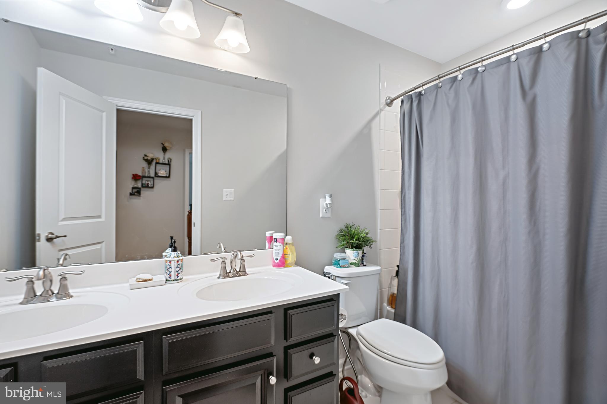 FIELDCREST - Residential