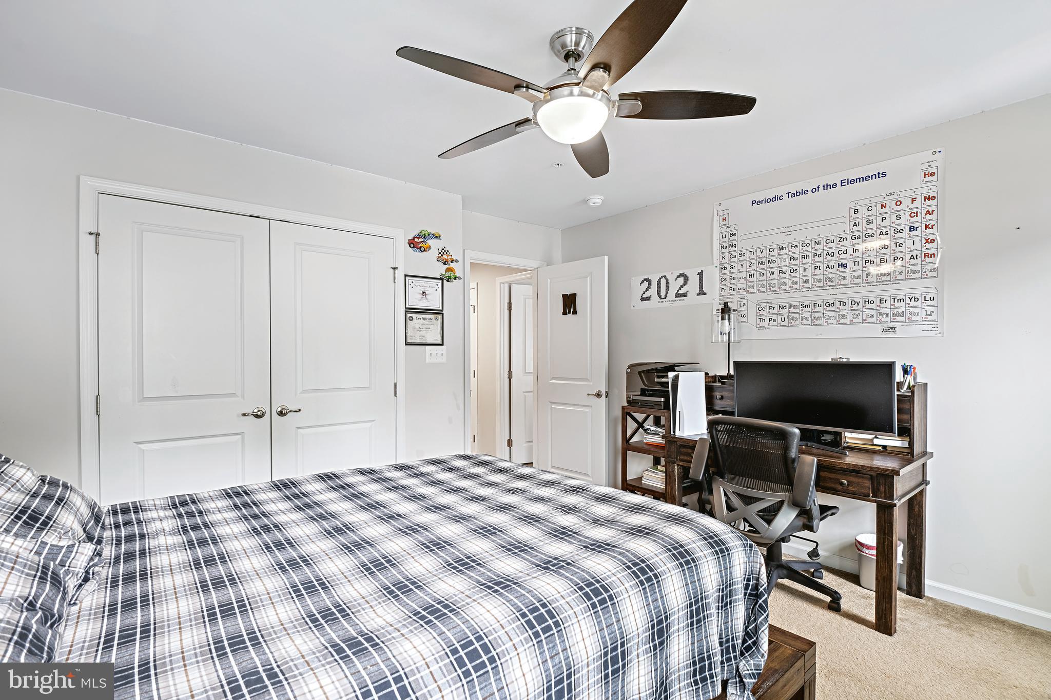 FIELDCREST - Residential