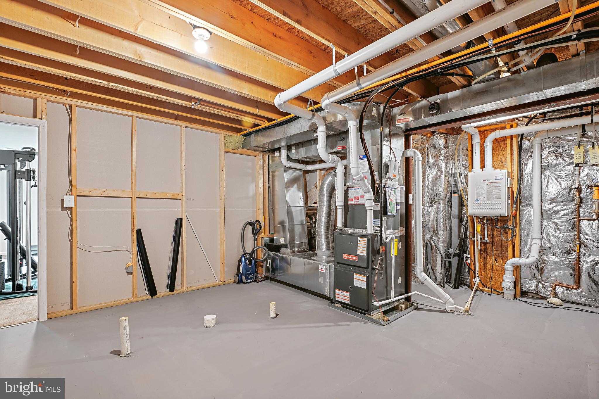 FIELDCREST - Residential