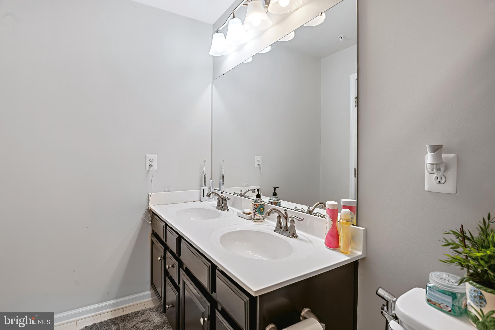 FIELDCREST - Residential