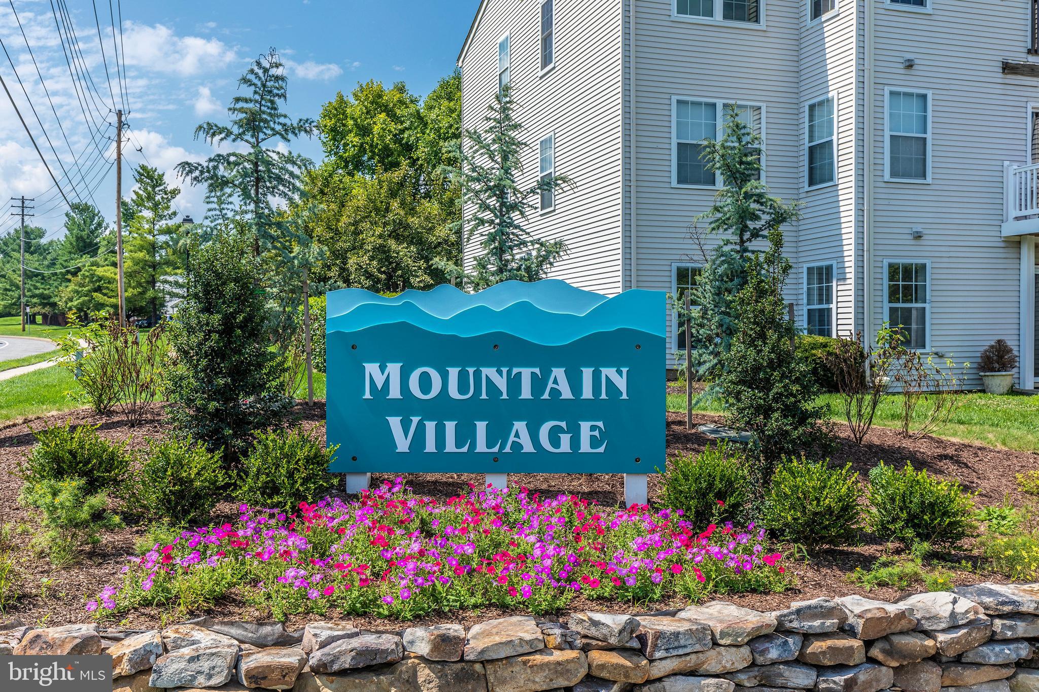 MOUNTAIN VILLAGE - Residential