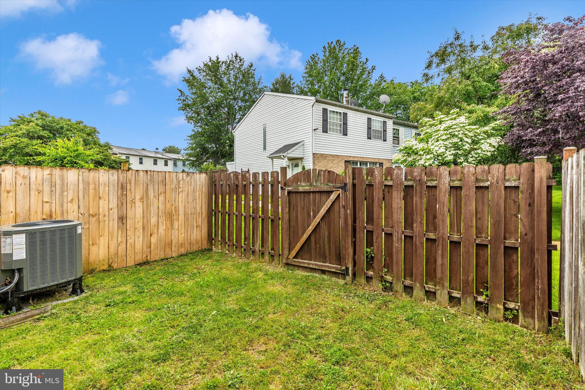 MOUNTAIN VILLAGE - Residential