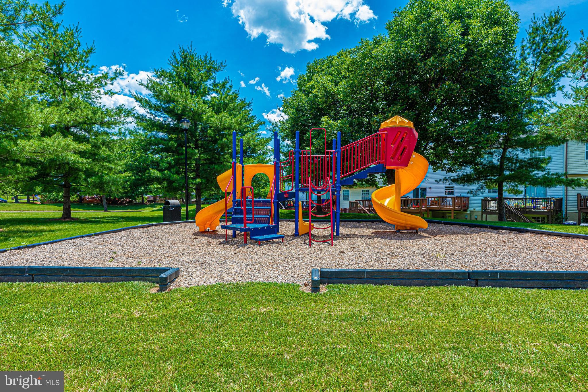 MOUNTAIN VILLAGE - Residential