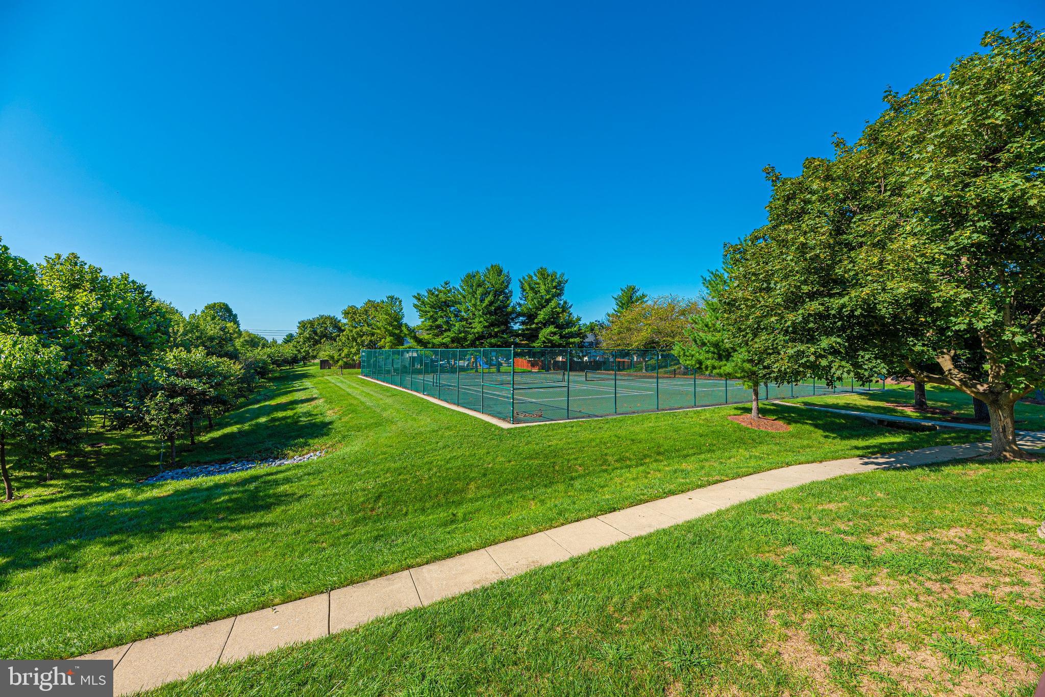 MOUNTAIN VILLAGE - Residential