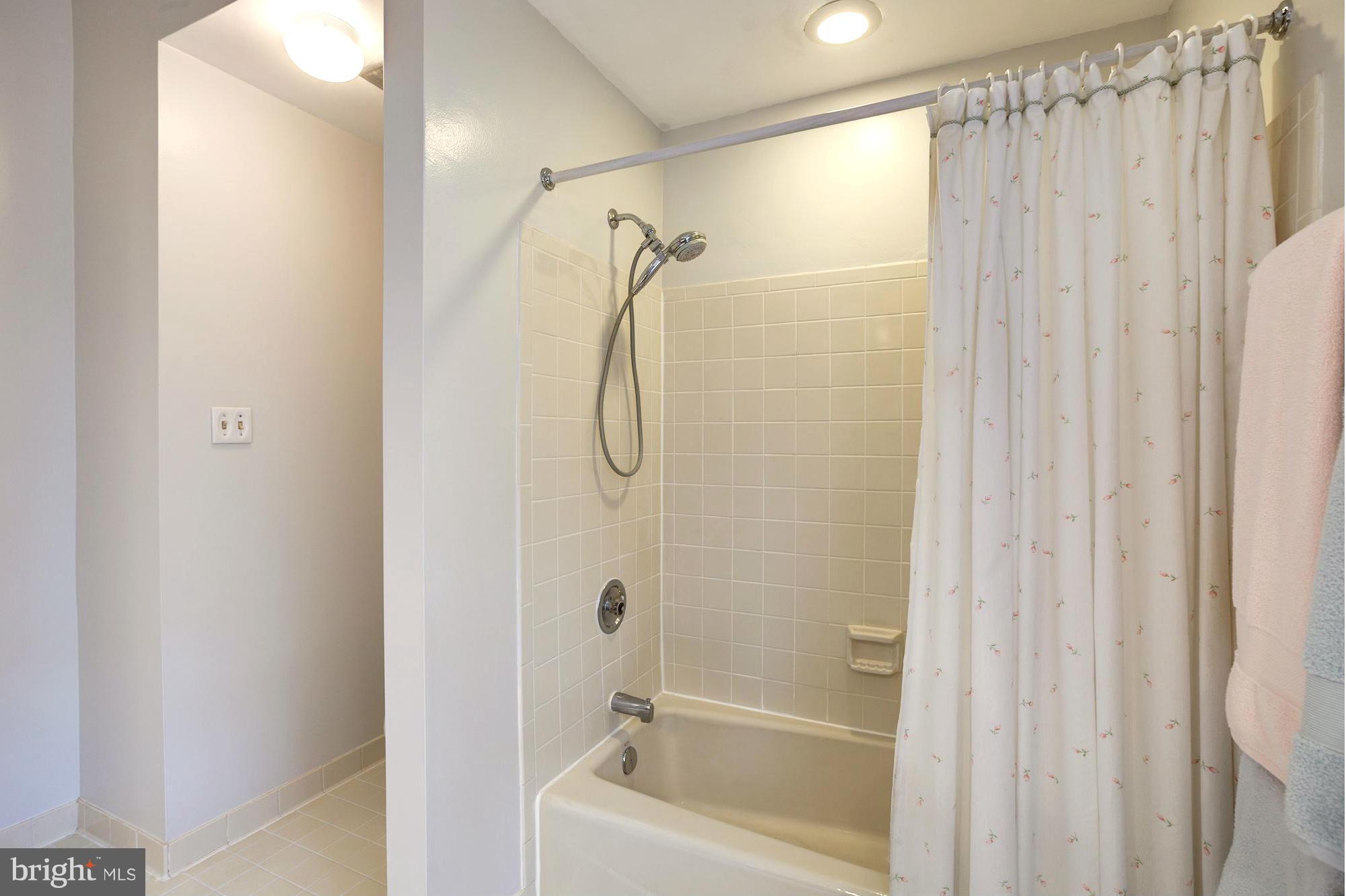 SHIPLEYS CHOICE - Residential