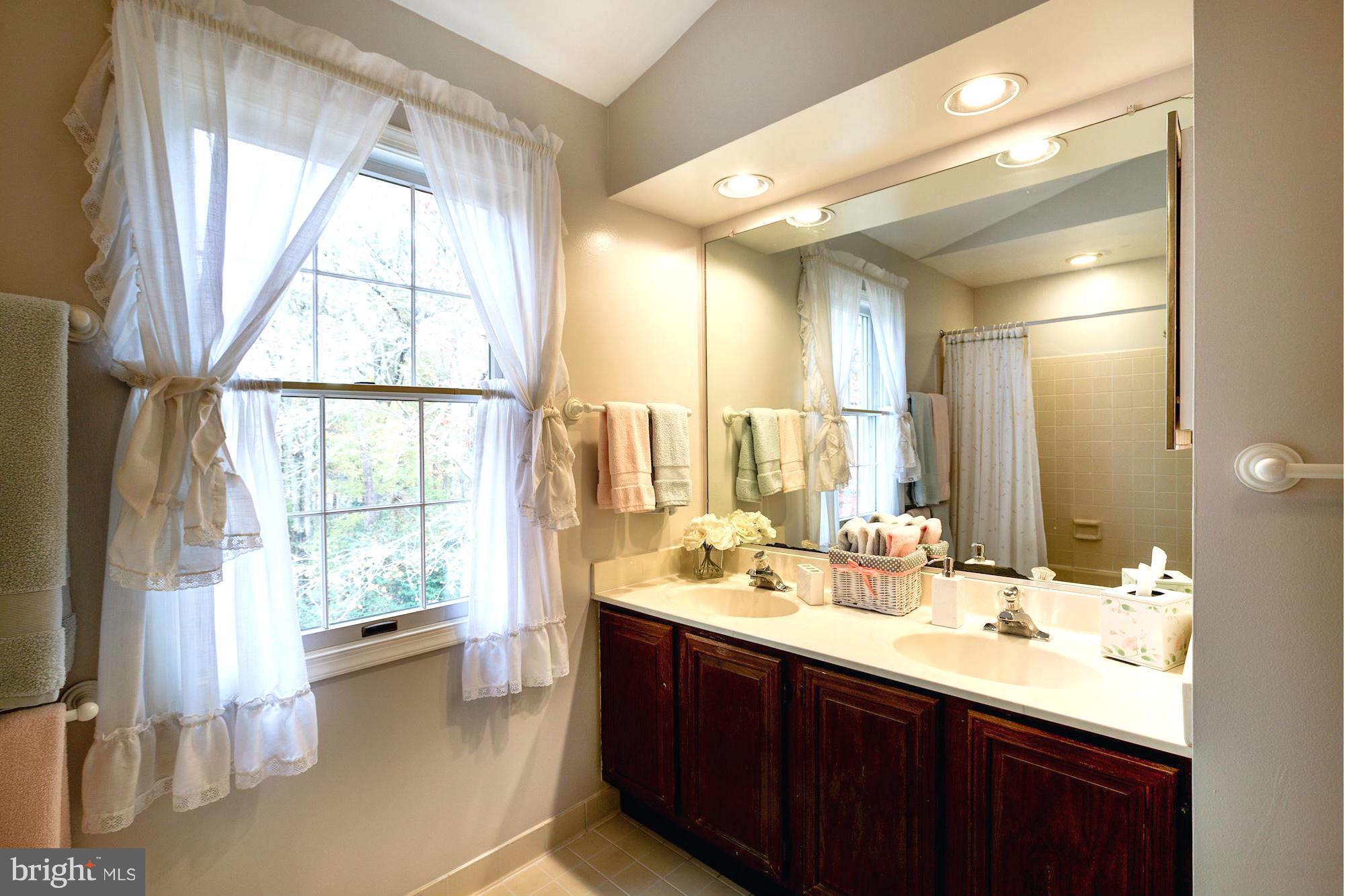 SHIPLEYS CHOICE - Residential