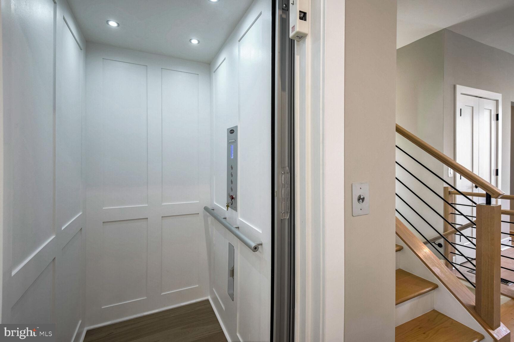 FARMSTEAD DISTRICT - Residential