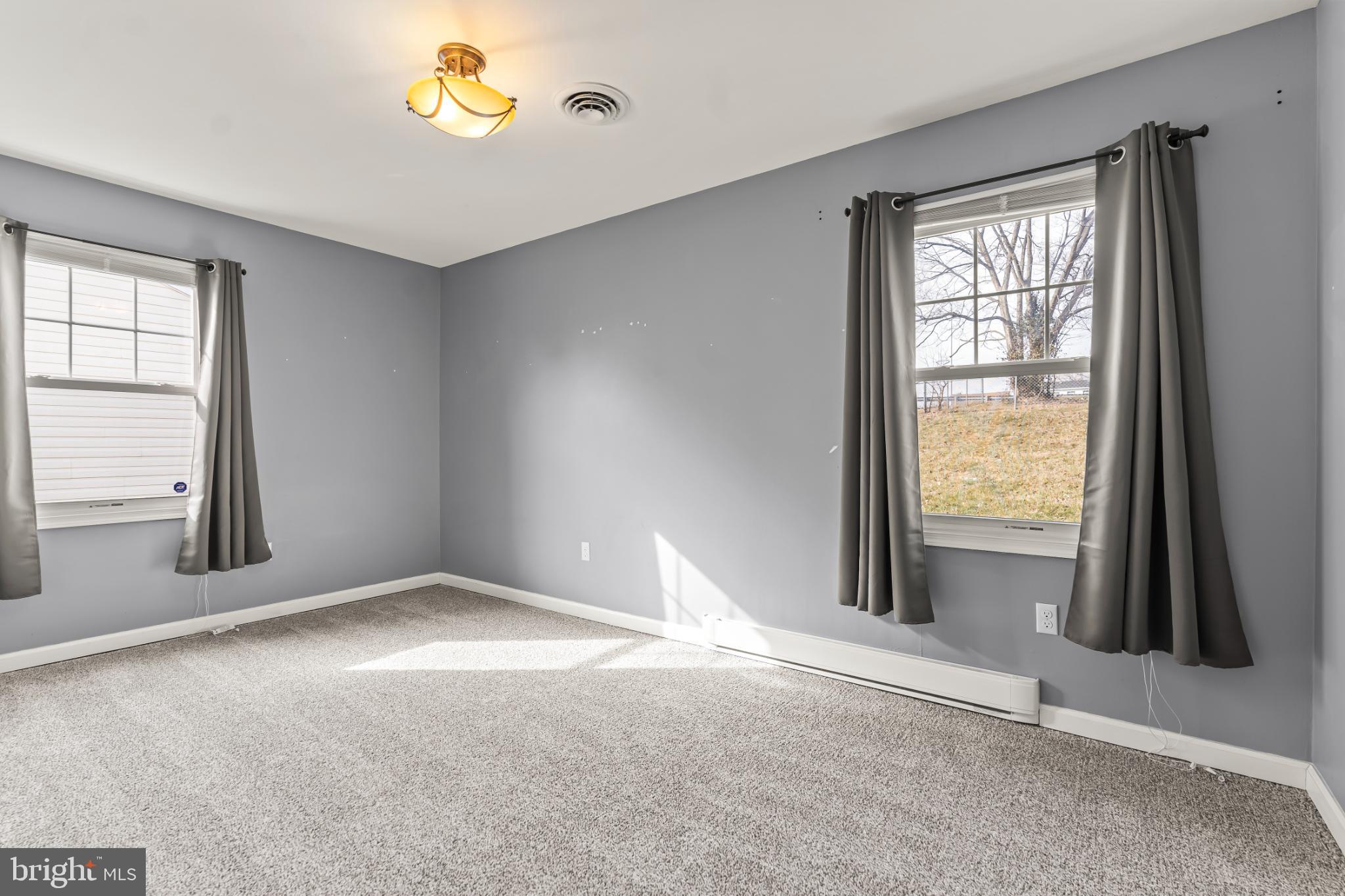 SOUTH HAGERSTOWN - Residential