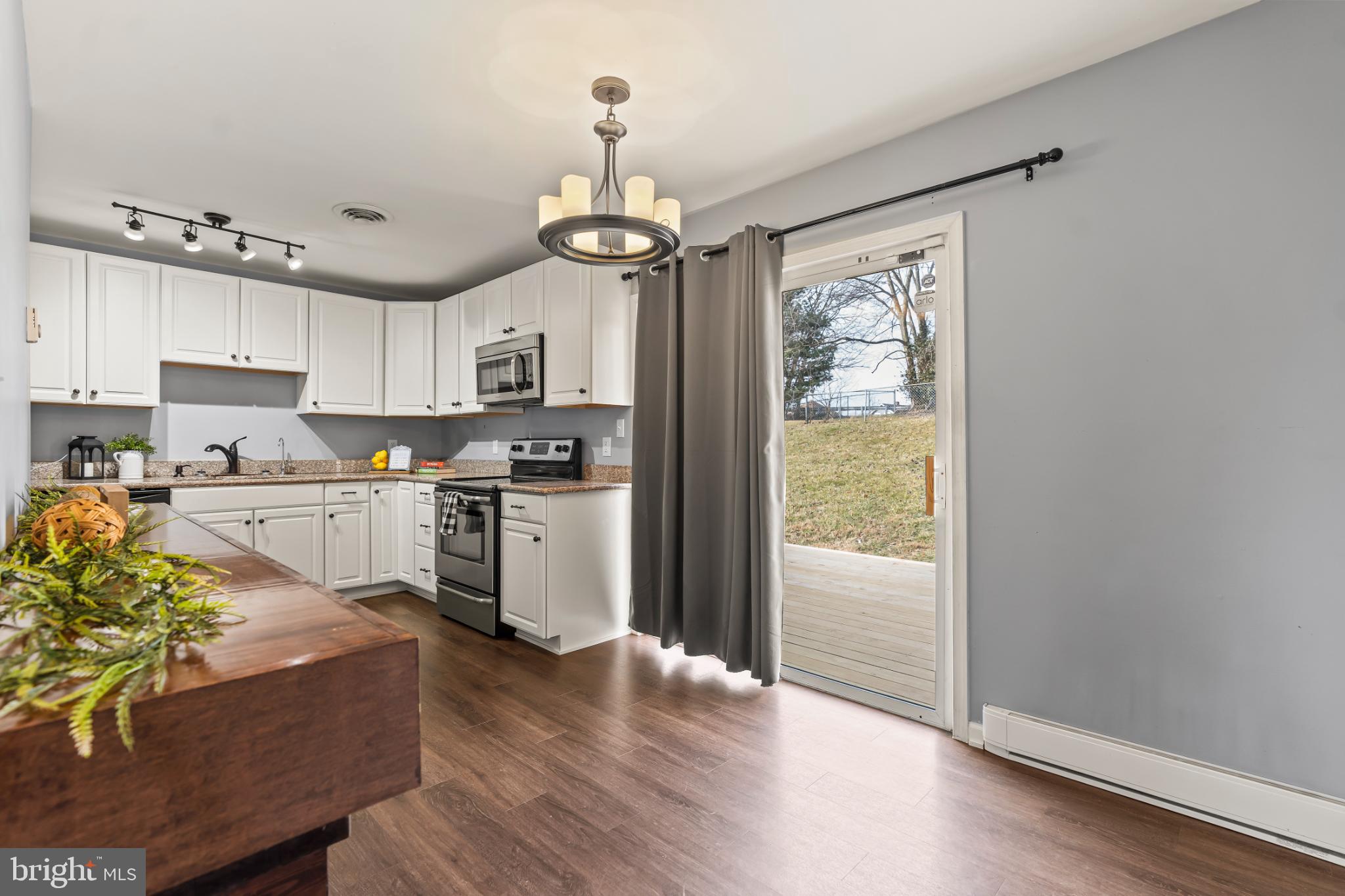 SOUTH HAGERSTOWN - Residential