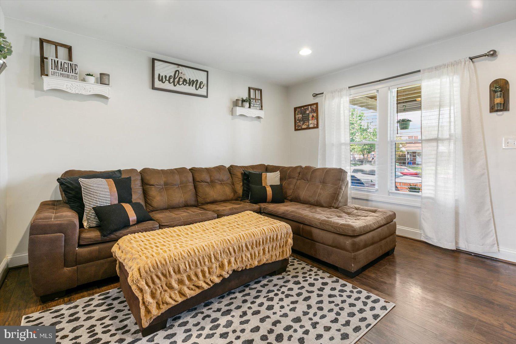 CHARLESMONT - Residential