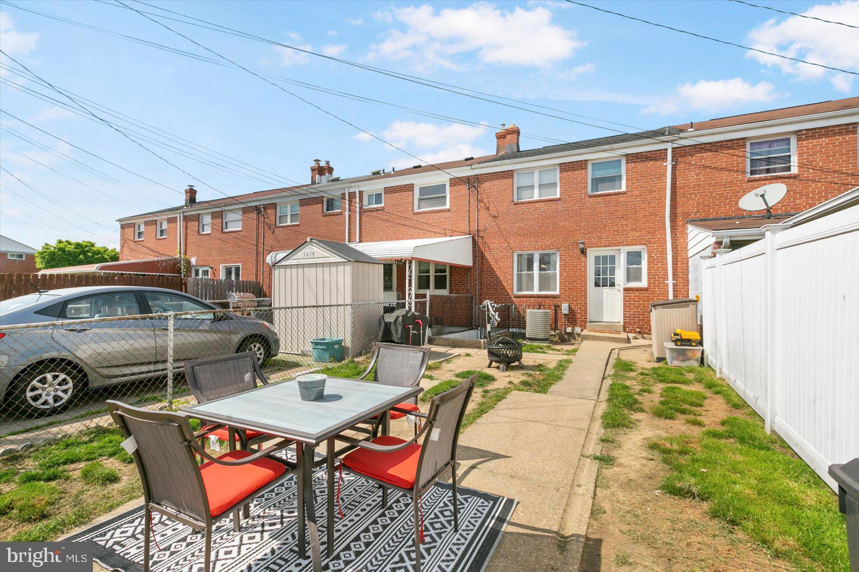 CHARLESMONT - Residential