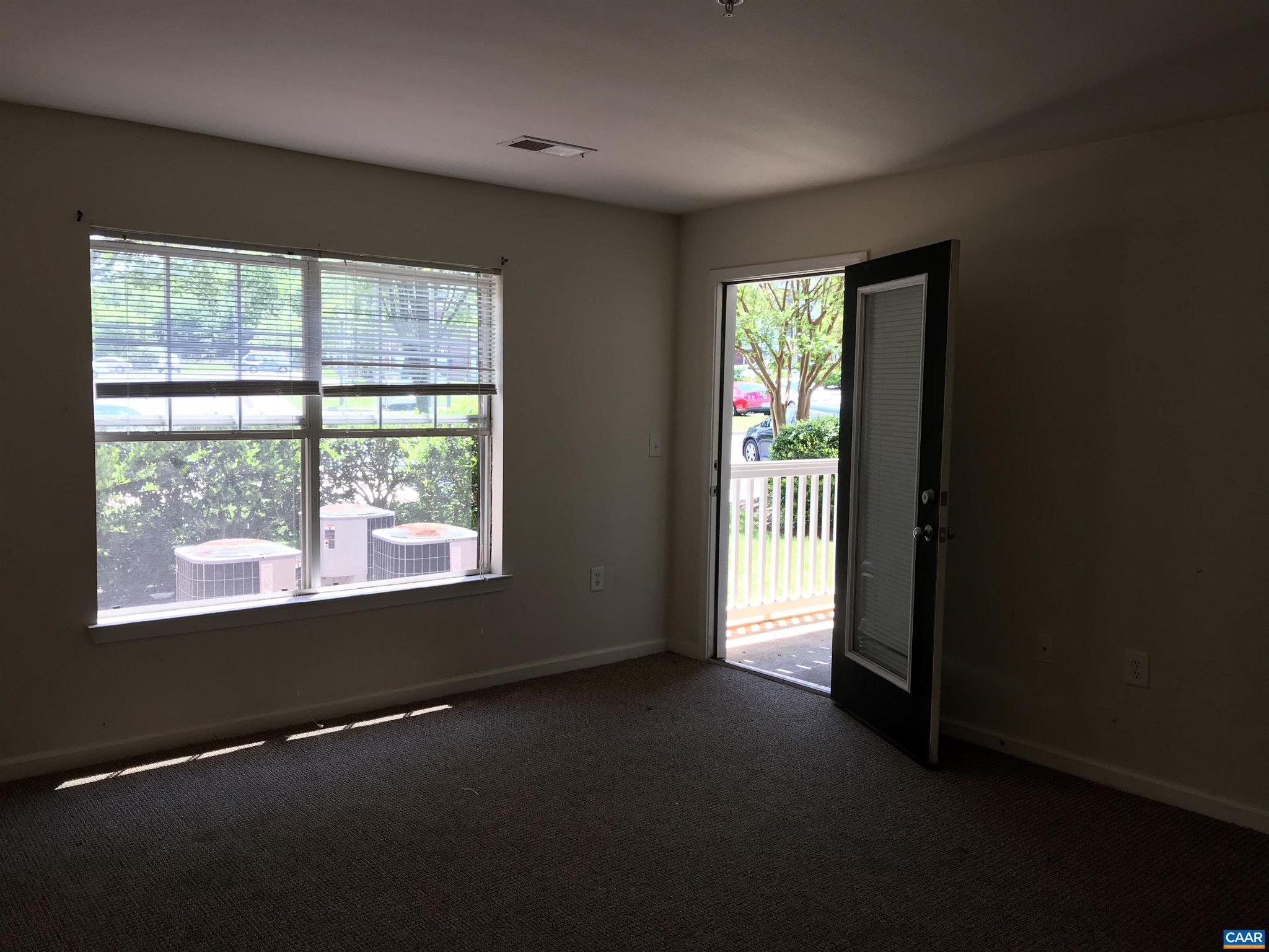 EAGLES LANDING - Residential