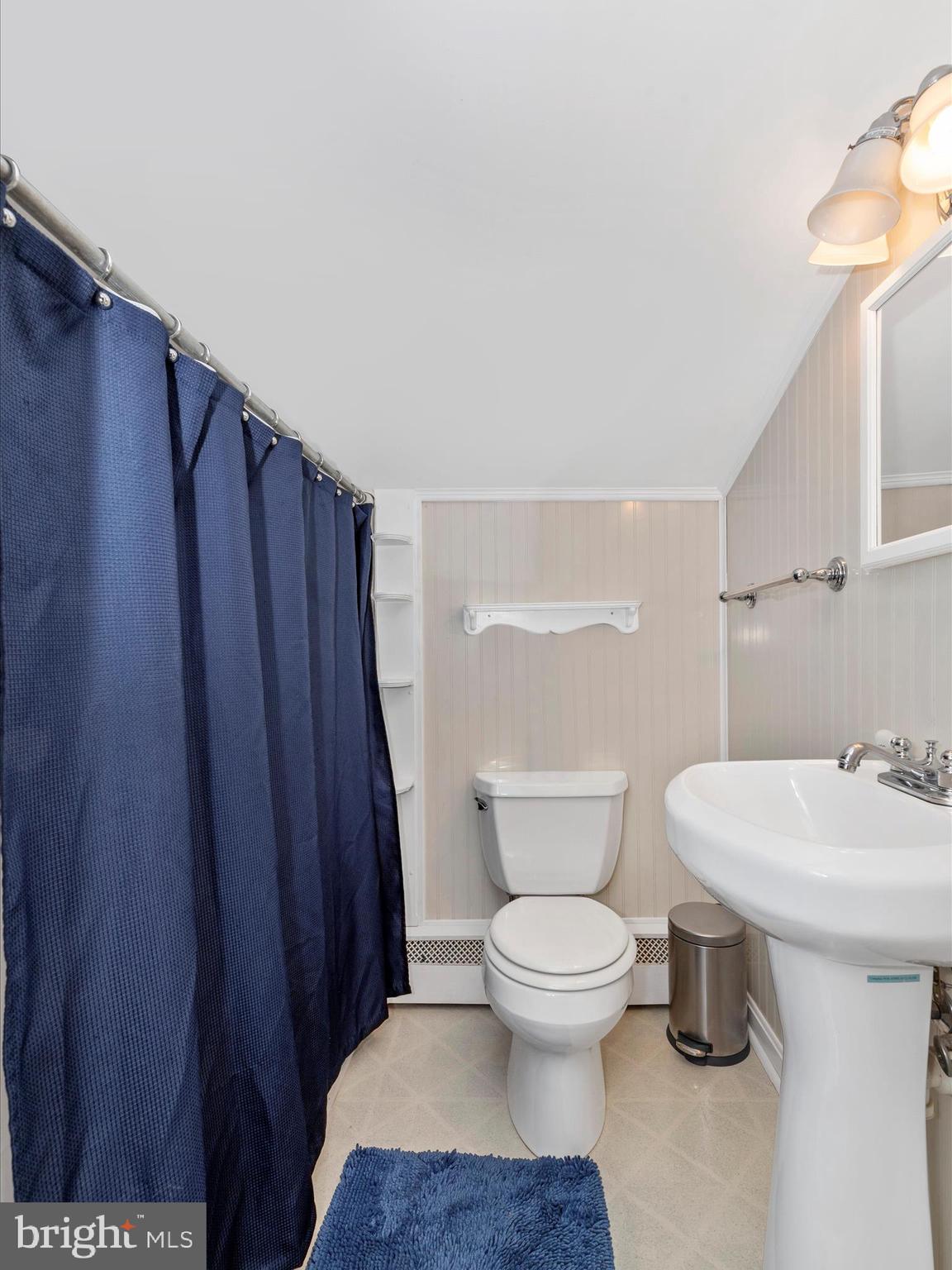 DAMASCUS OUTSIDE - Residential