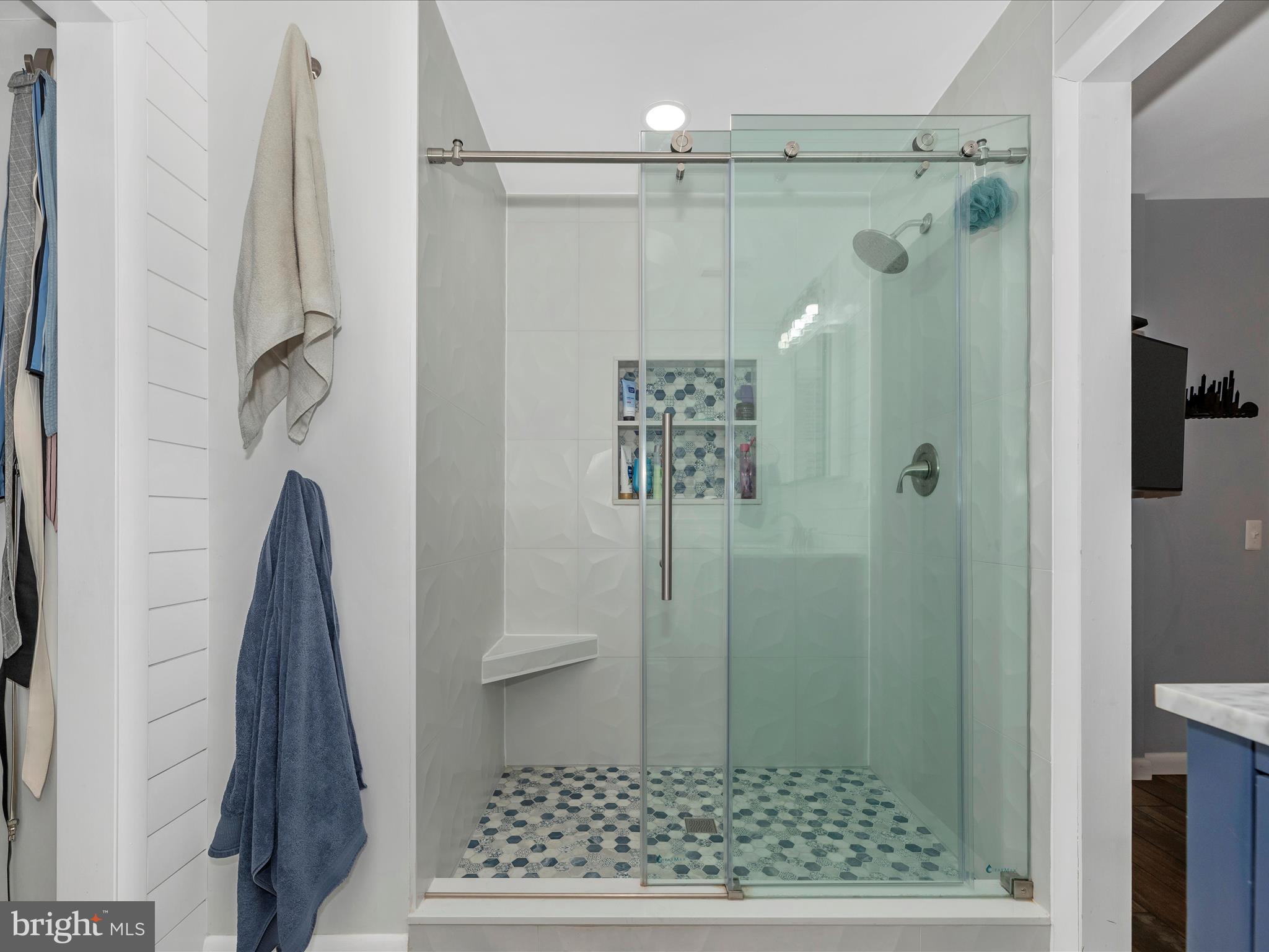 DAMASCUS OUTSIDE - Residential