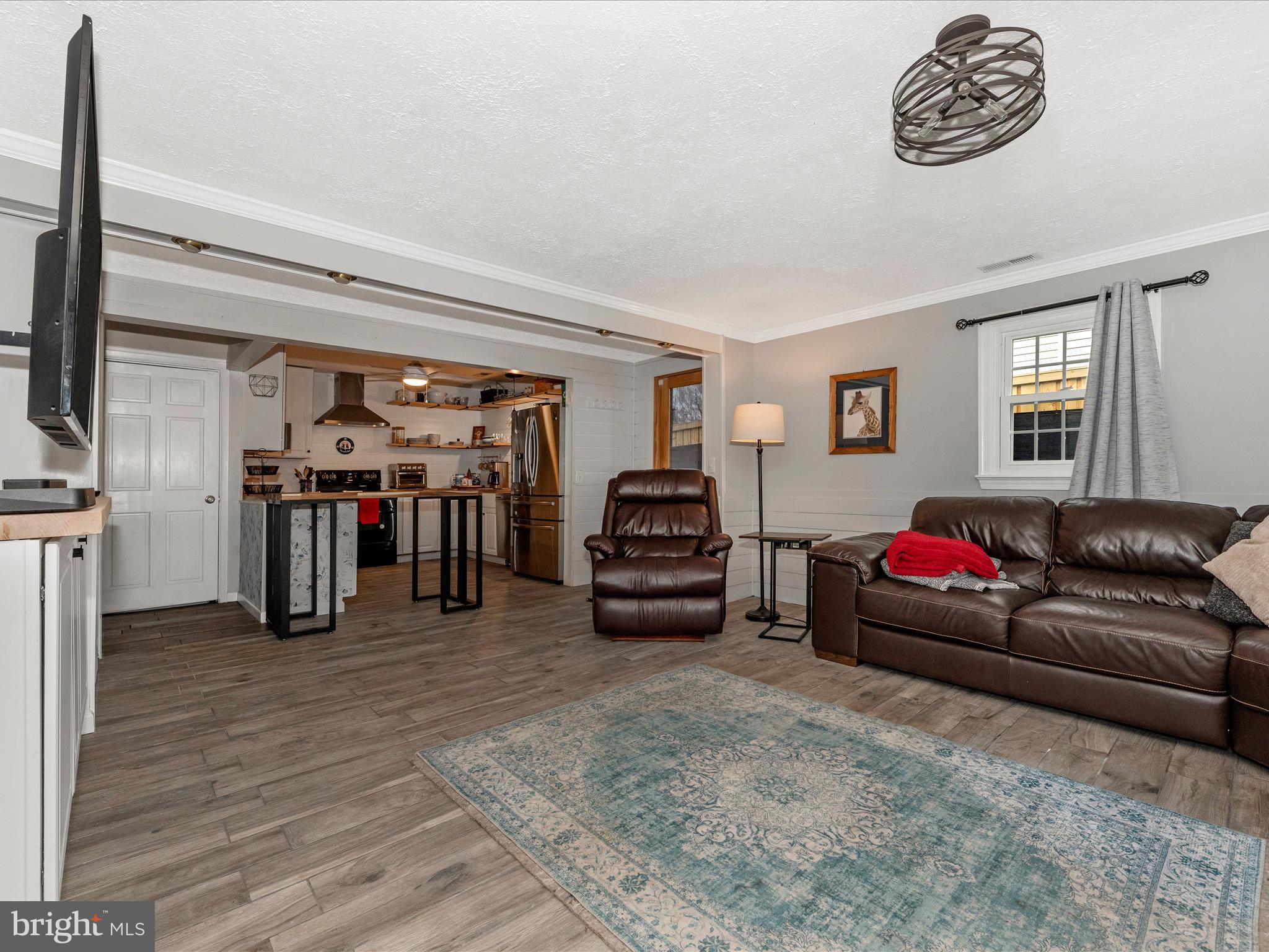 DAMASCUS OUTSIDE - Residential