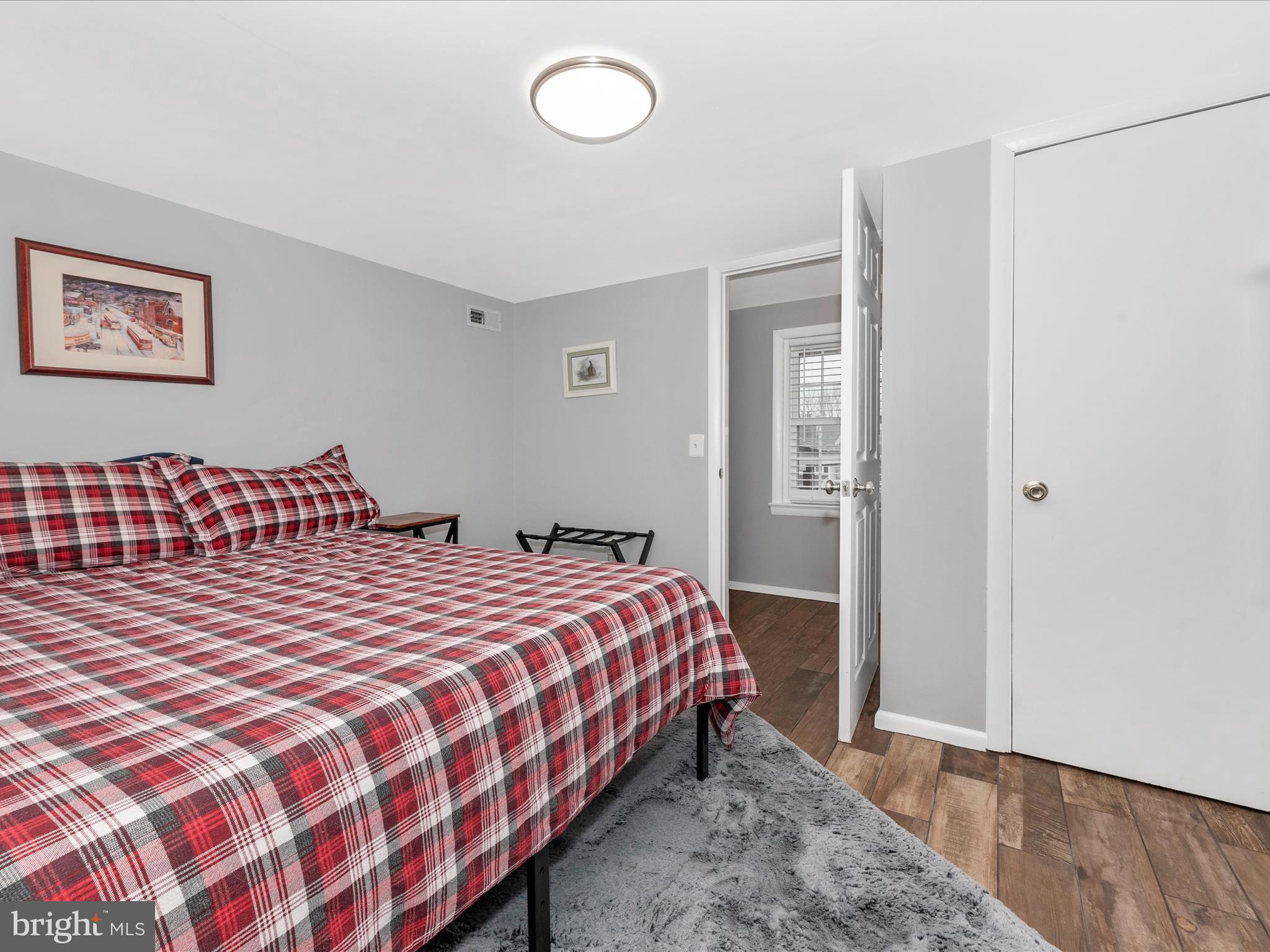 DAMASCUS OUTSIDE - Residential