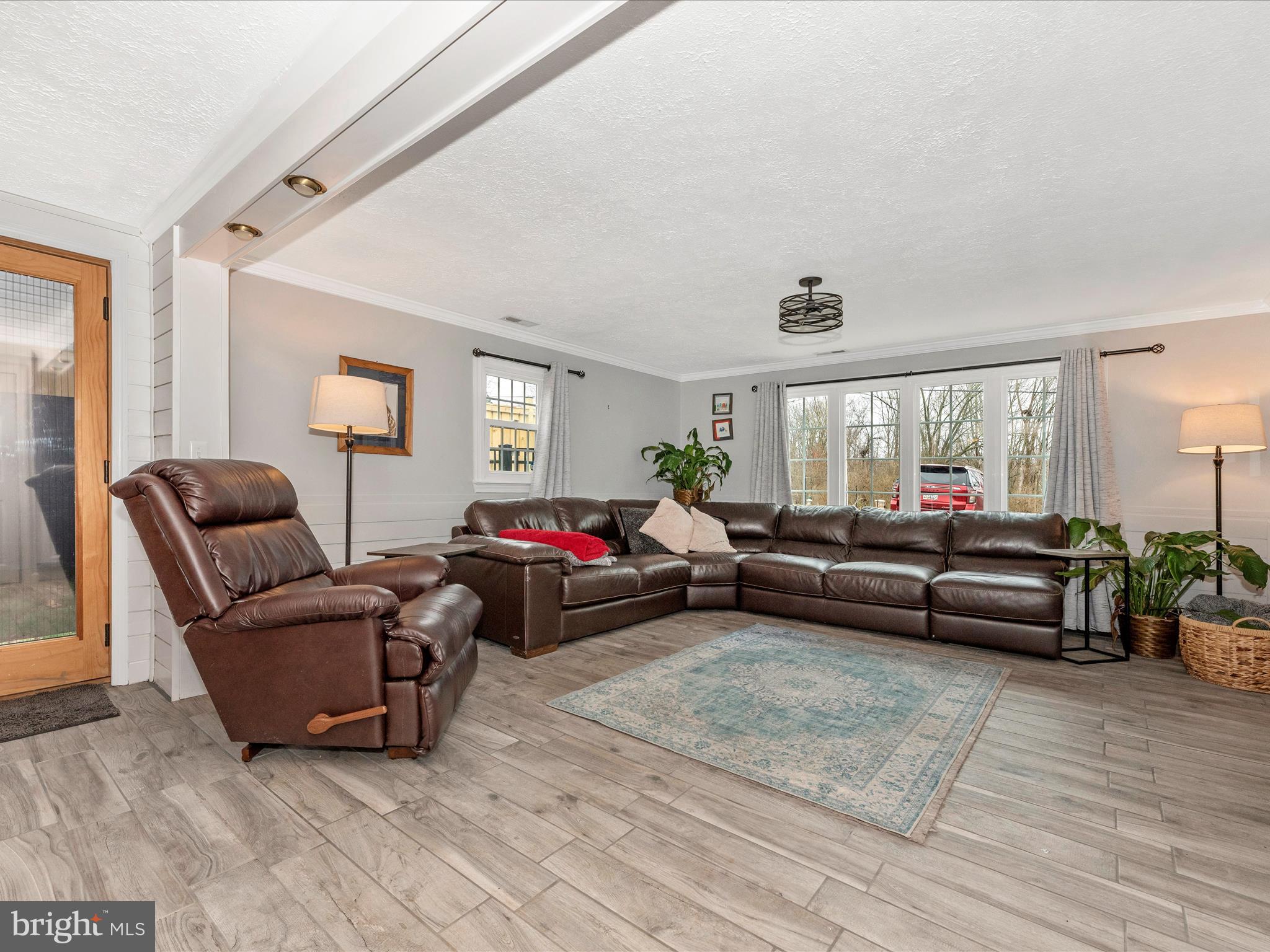 DAMASCUS OUTSIDE - Residential