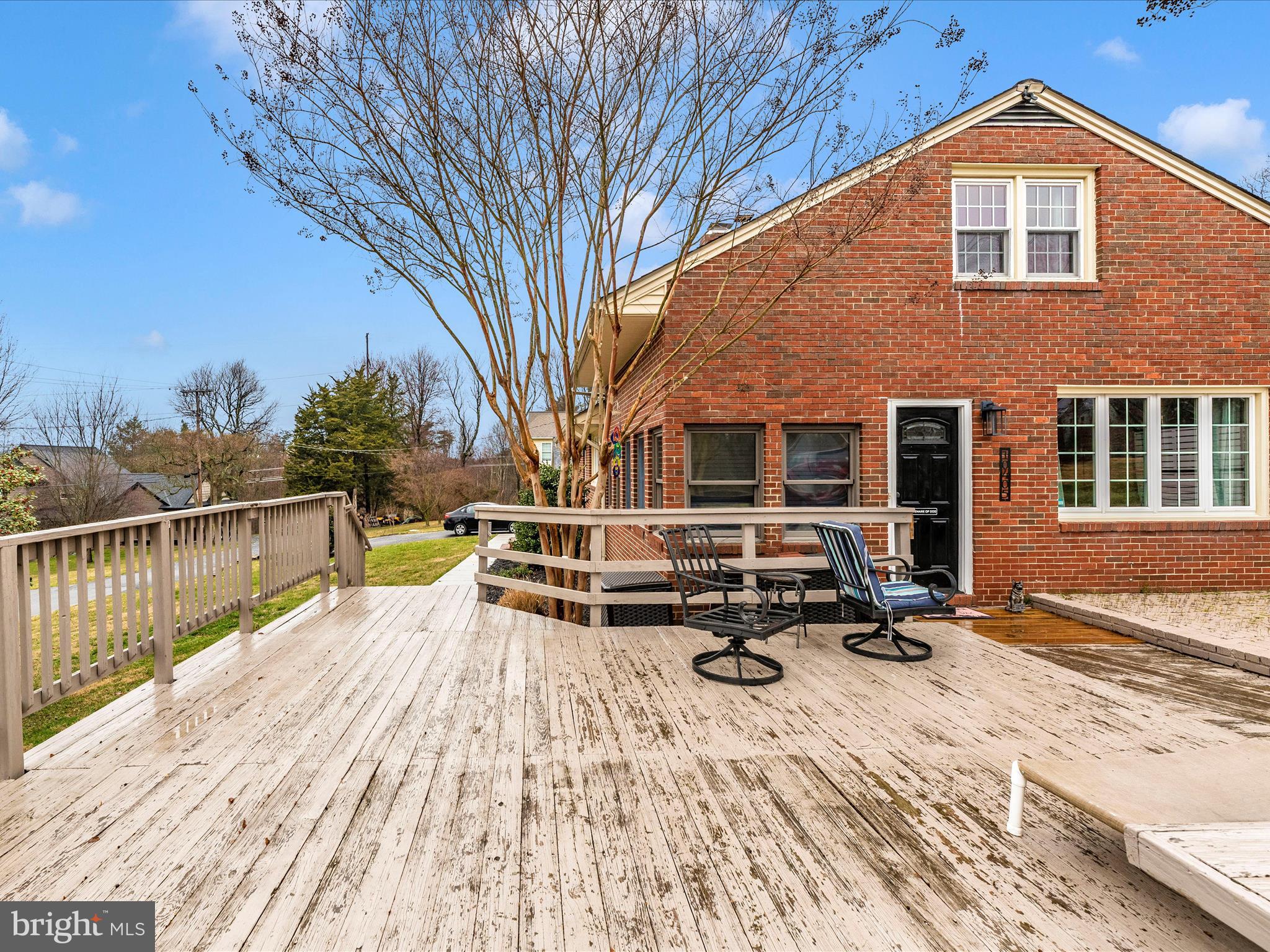 DAMASCUS OUTSIDE - Residential