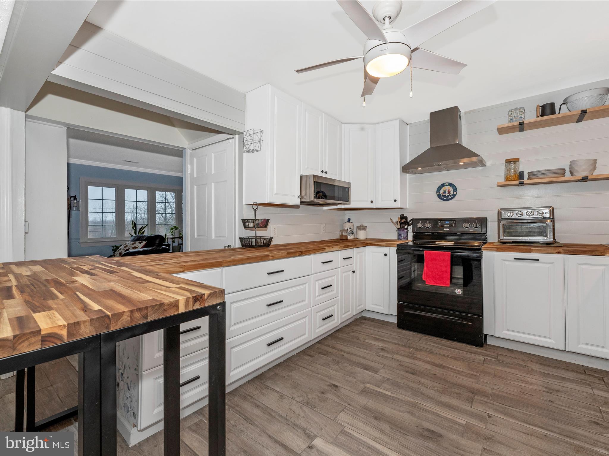 DAMASCUS OUTSIDE - Residential