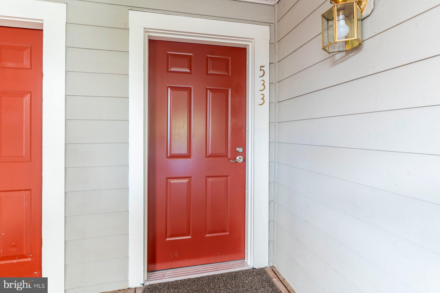 Enjoy Solomons Island lifestyle in this top floor unit with flexible open floor plan. EXCEPTIONAL WATER VIEWS. Very light and bright with dramatic cathedral ceilings. Boat slip included - has full walkway and end of pier location. Great Solomons Landing amenities. Convenient to Solomons, shopping, and other Southern Maryland attractions.