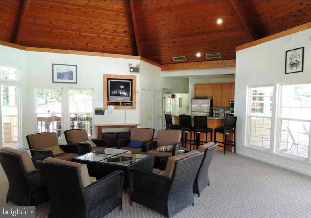 SOLOMANS LANDING CONDOMINIUMS - Residential