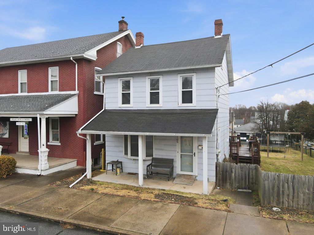 Photo of 105 S 2nd Street, COPLAY, PA 18037 (MLS # PALH2014362)